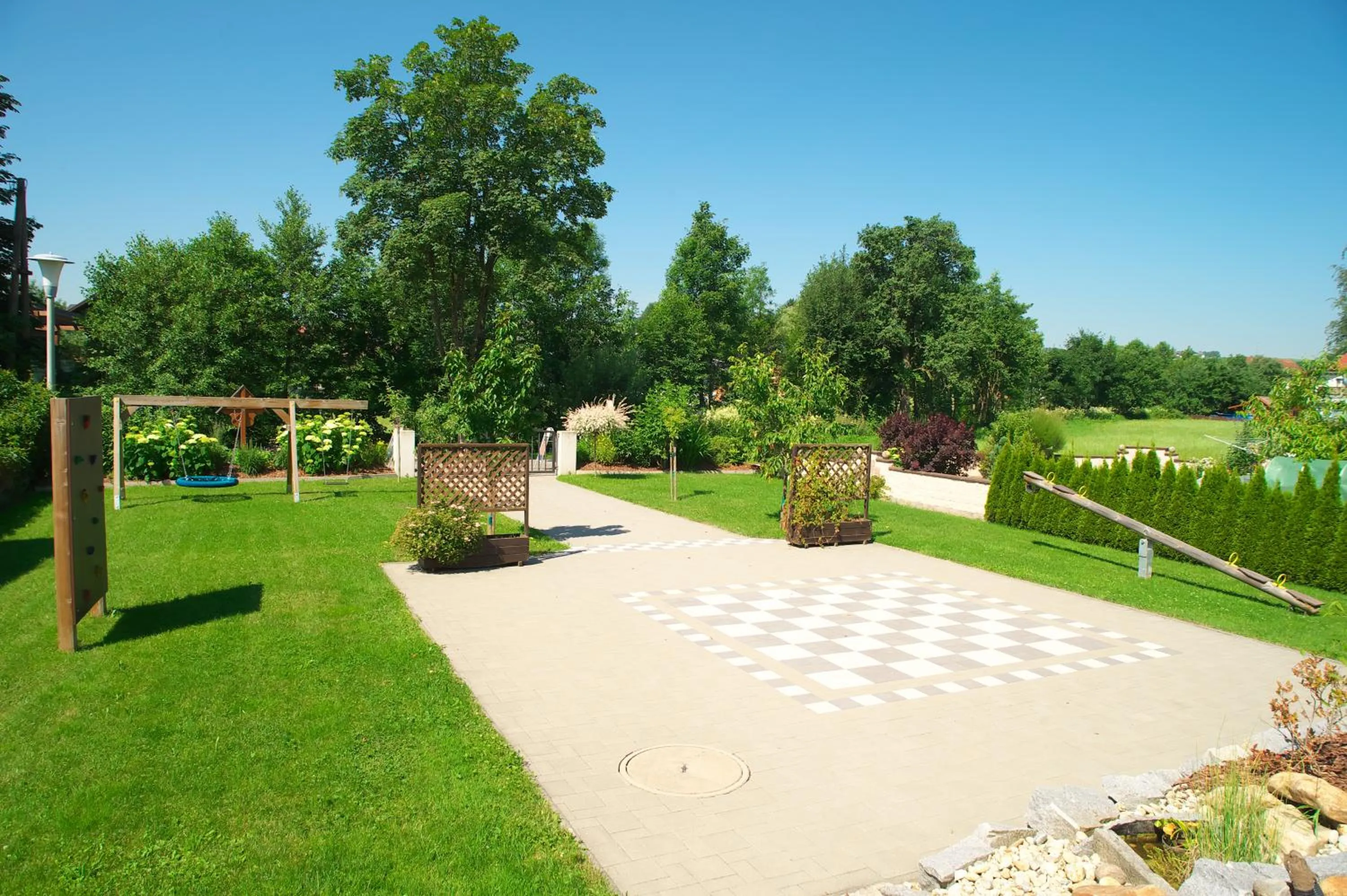 Property building in Strattnerhof