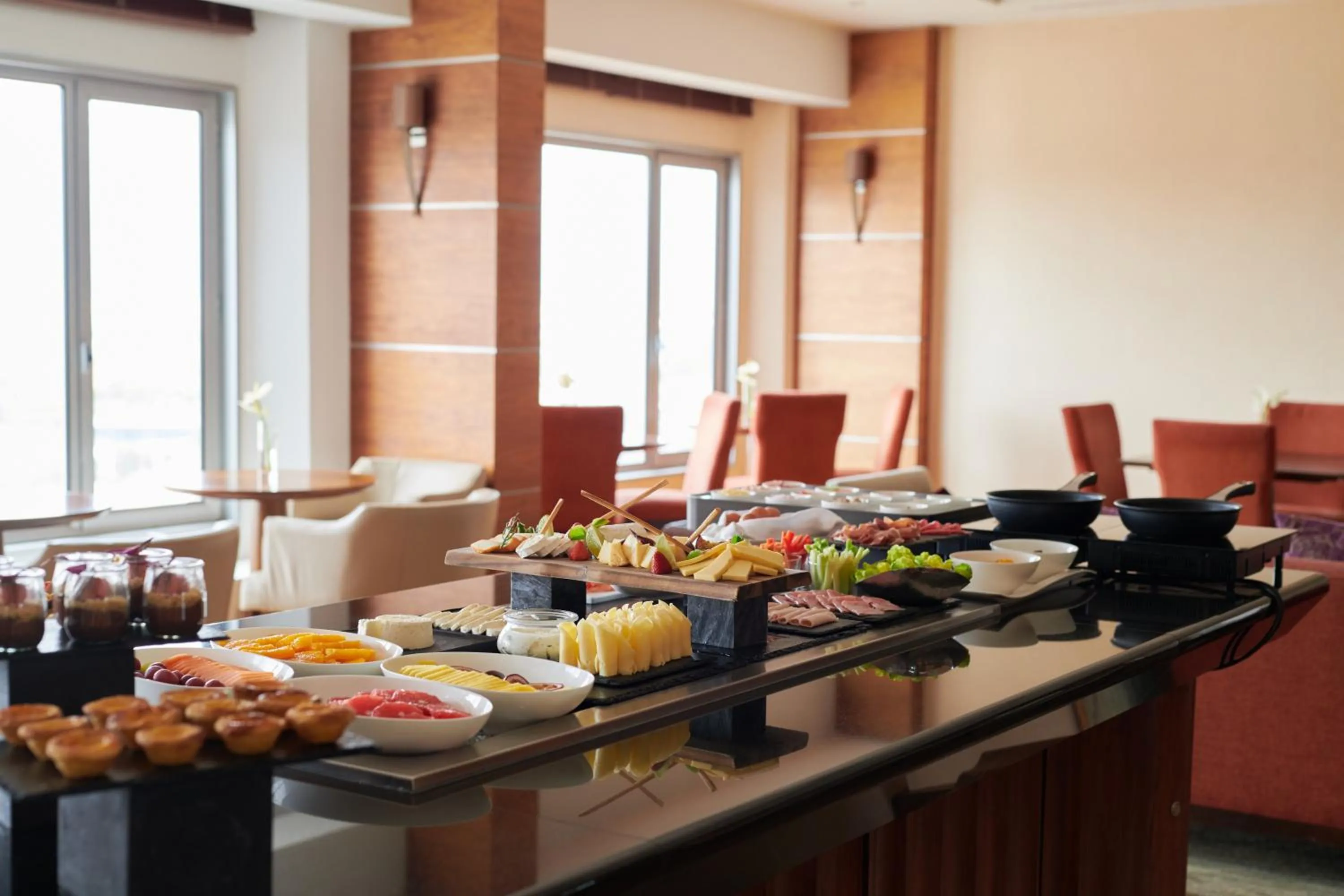 Lounge or bar in Corinthia Lisbon