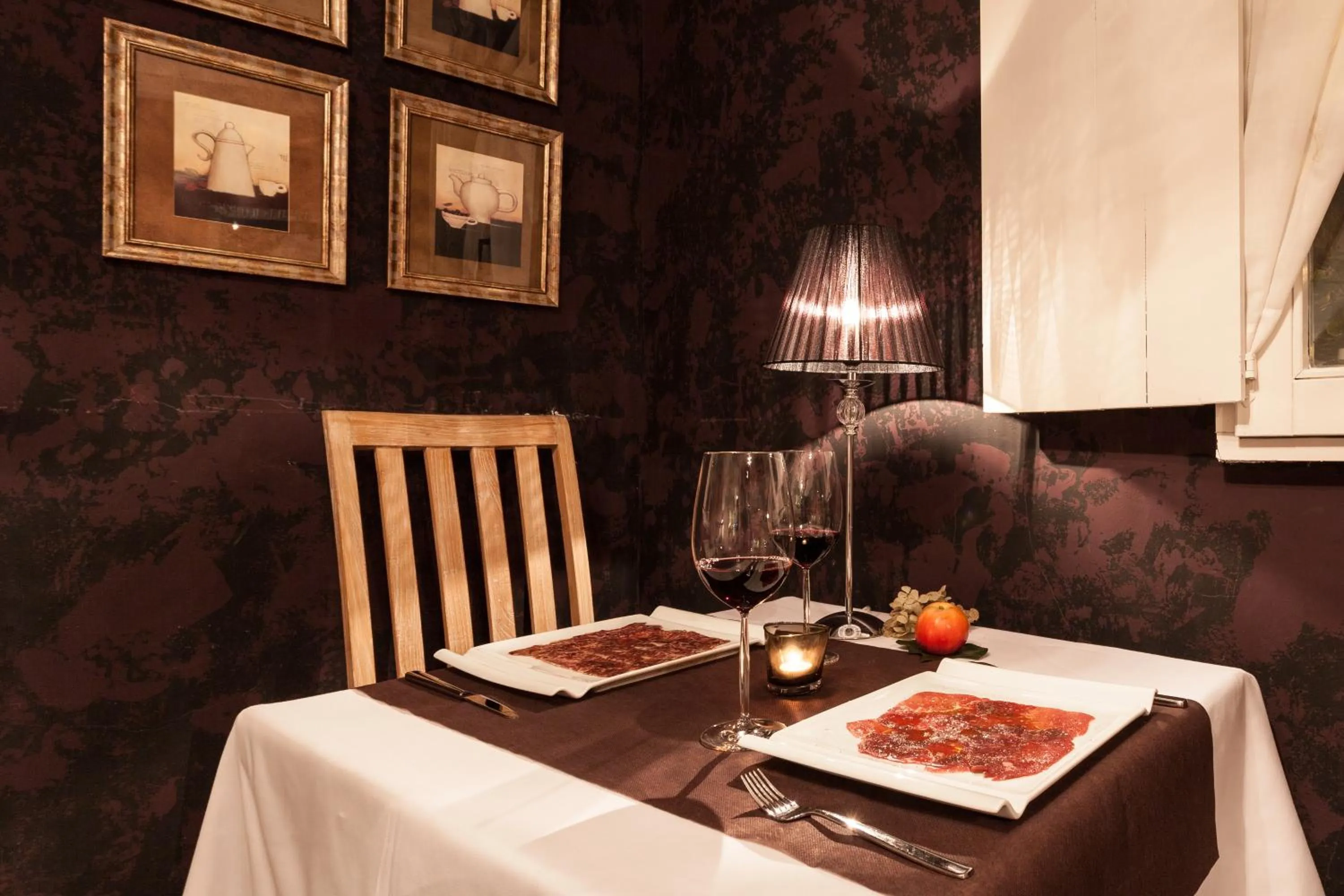 Restaurant/places to eat in El Bosque de La Anjana