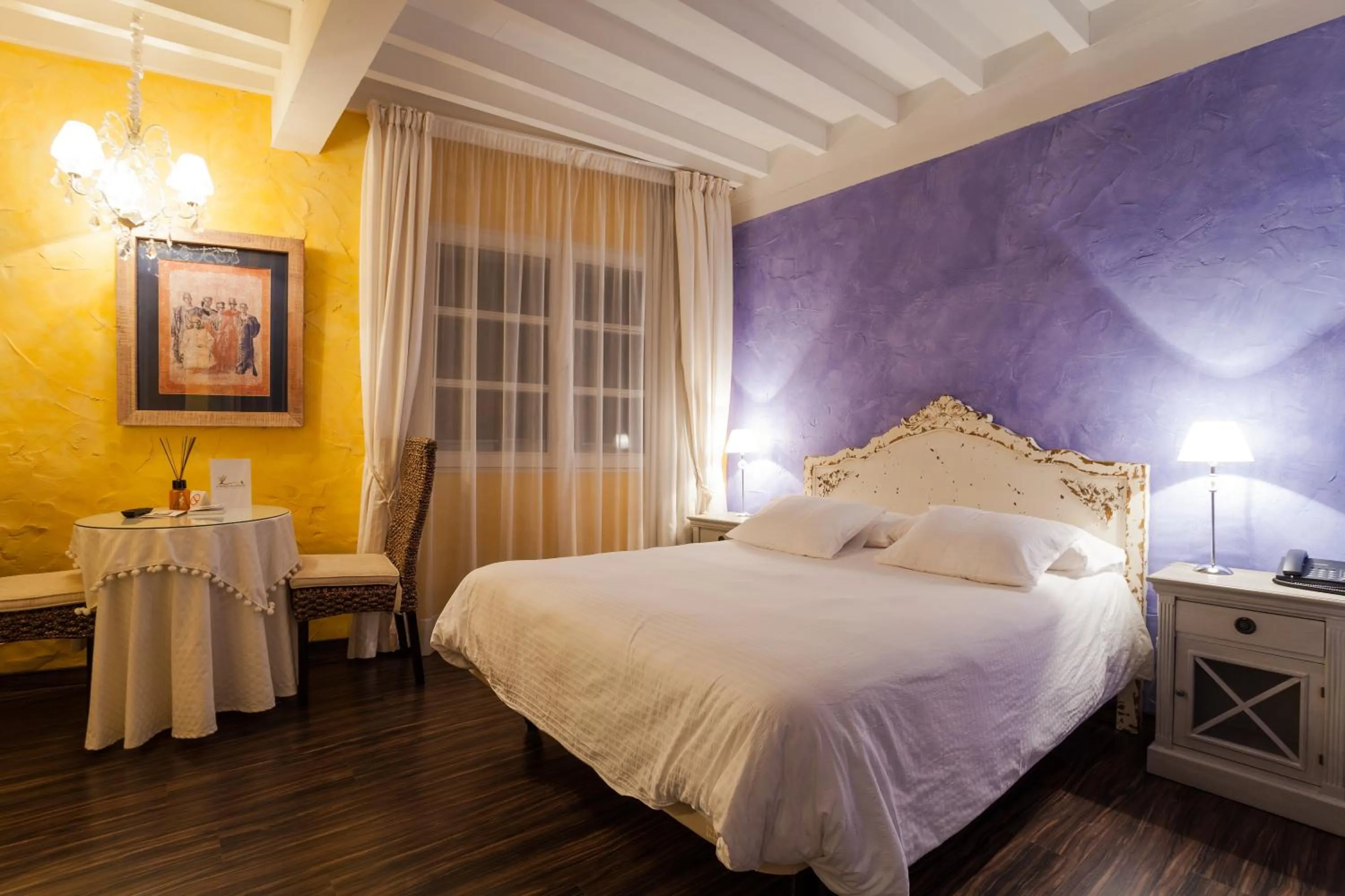 Decorative detail in El Bosque de La Anjana