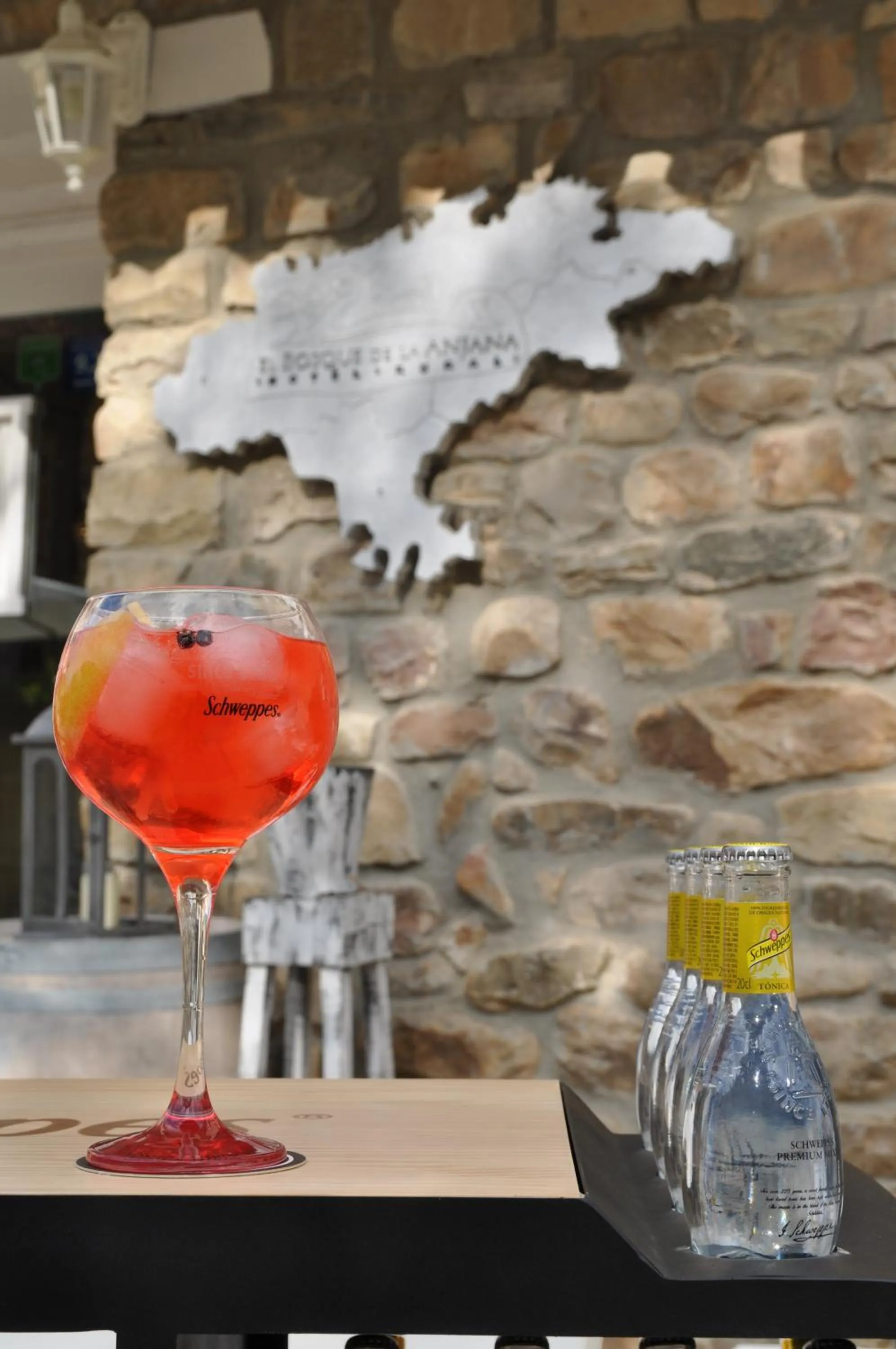 Restaurant/places to eat in El Bosque de La Anjana