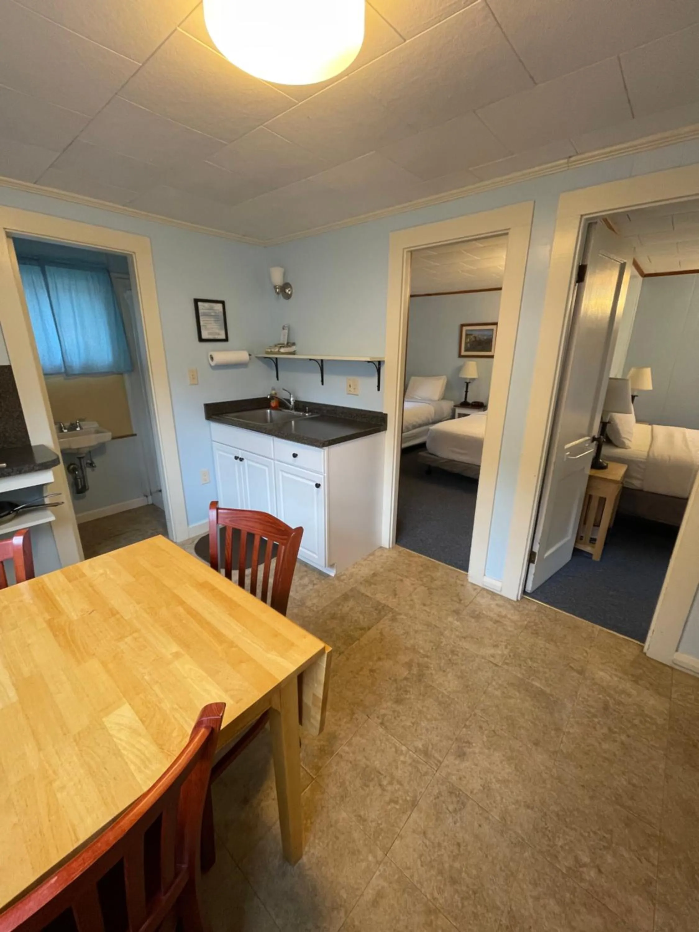 Bed in Elmwood Motor Court