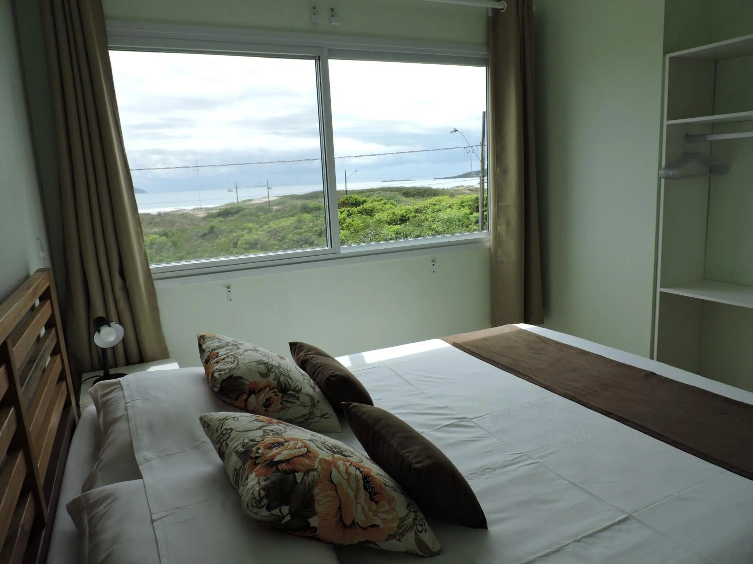 View (from property/room), Bed in Beira Mar Village