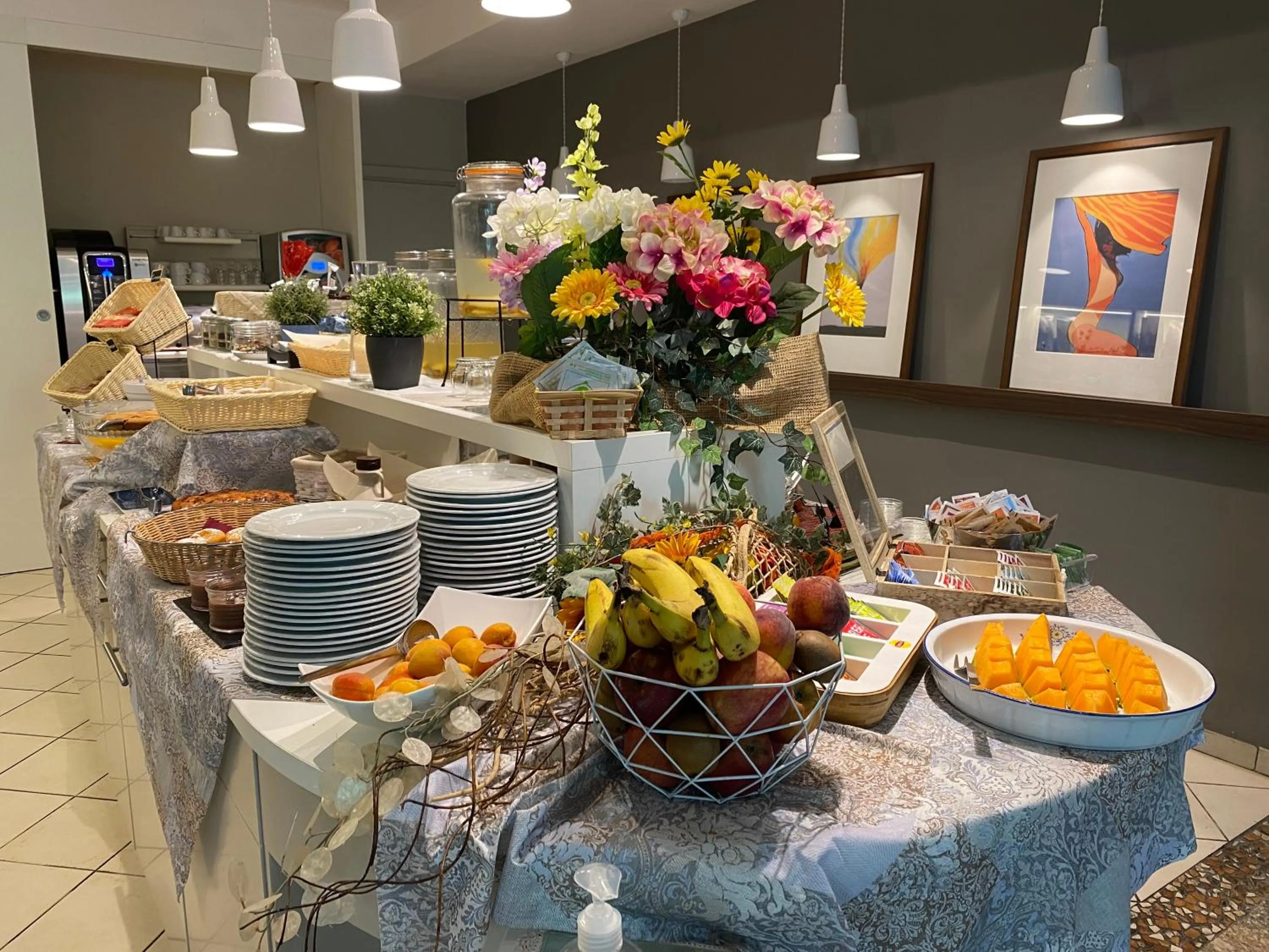 Food and drinks in Hotel Arabel