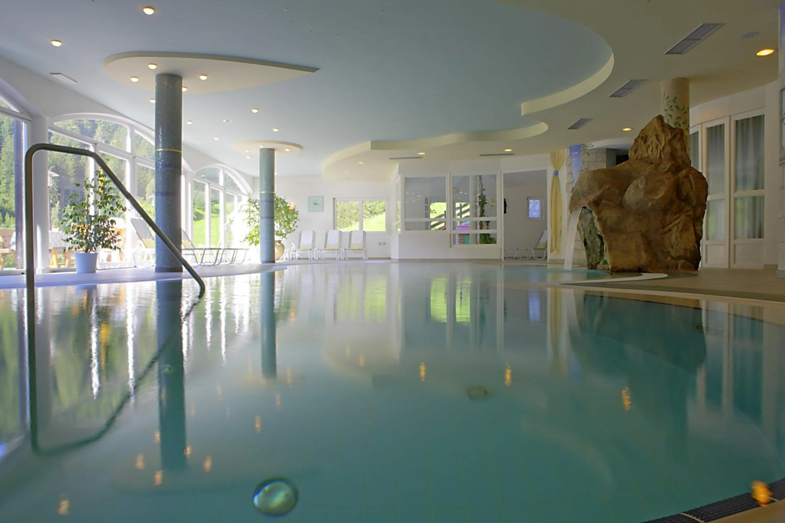 Swimming pool in Hotel Seeber