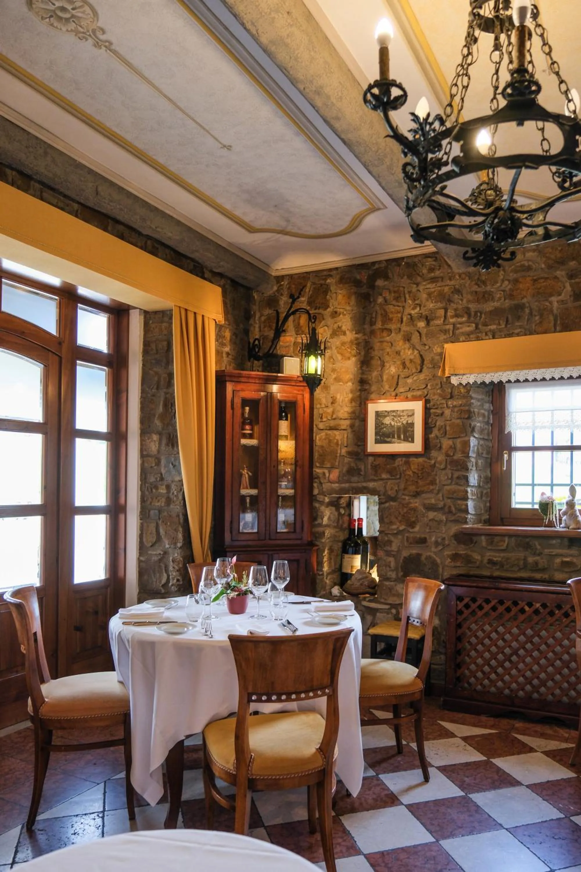 Restaurant/places to eat in La Tavernetta Al Castello