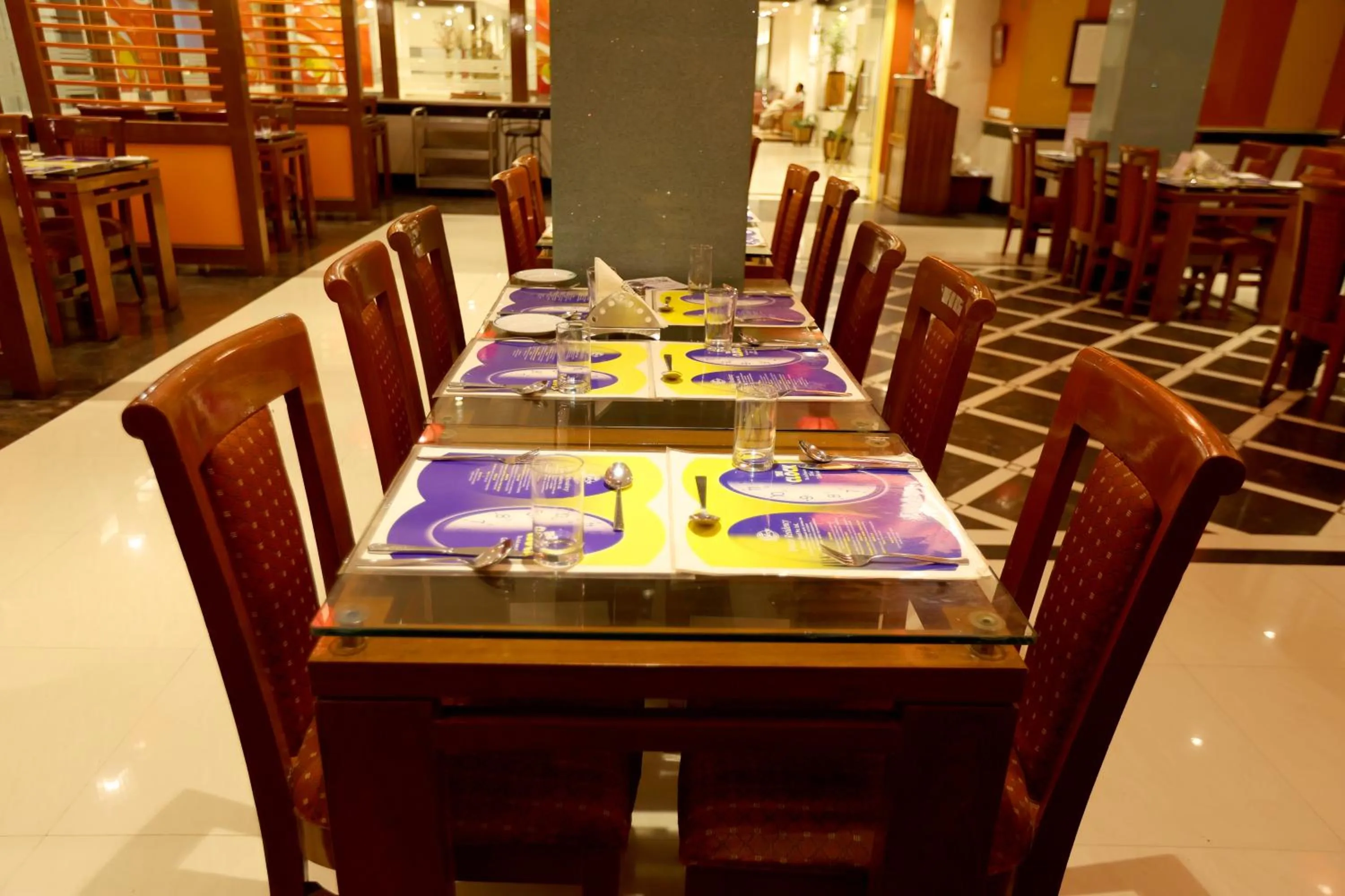 Restaurant/places to eat in Breeze Residency