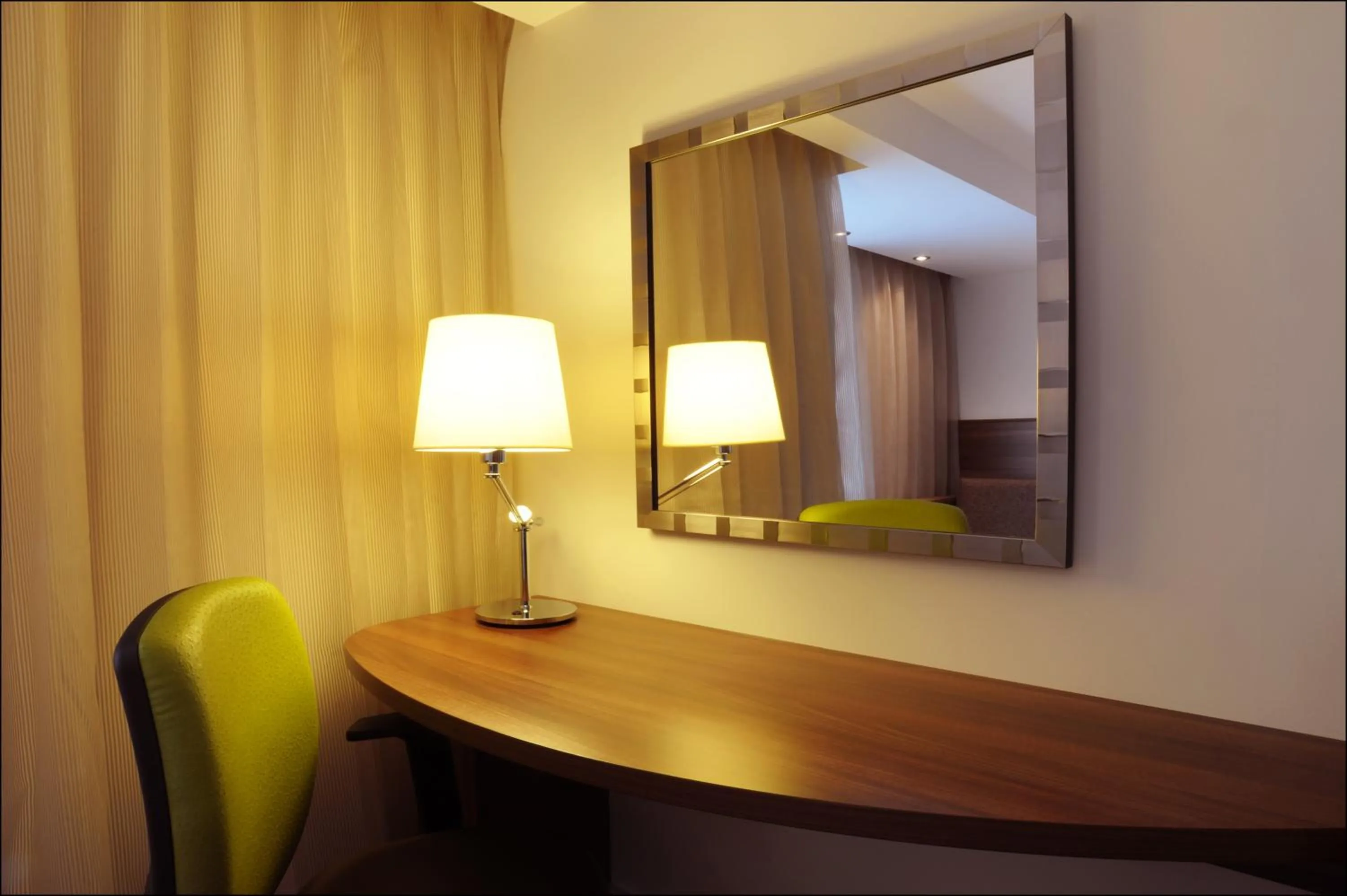 Bedroom in Hampton by Hilton Birmingham Broad Street