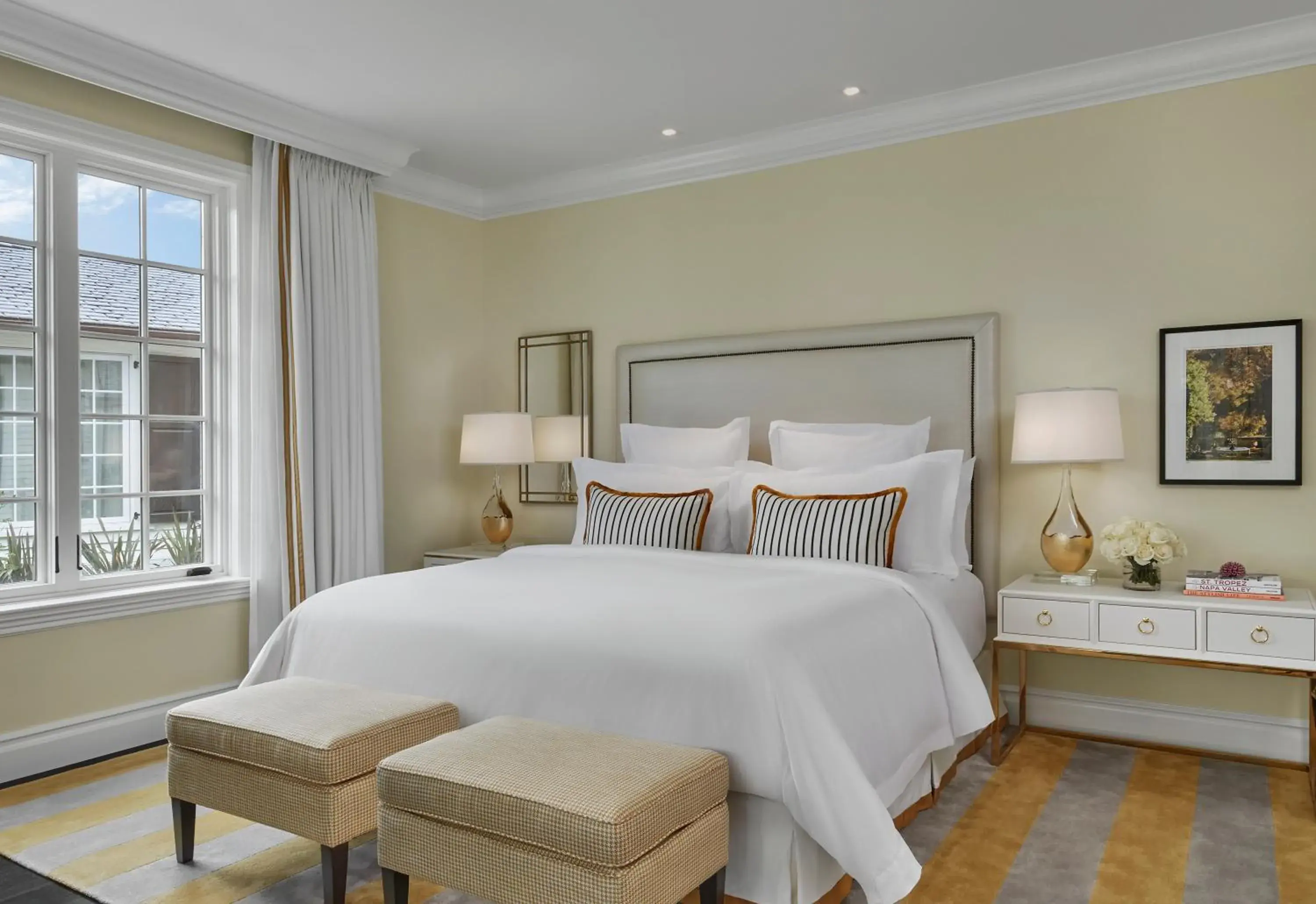 Montecito Bungalow King in Rosewood Miramar Beach Montecito Bungalow King in Rosewood Miramar Beach