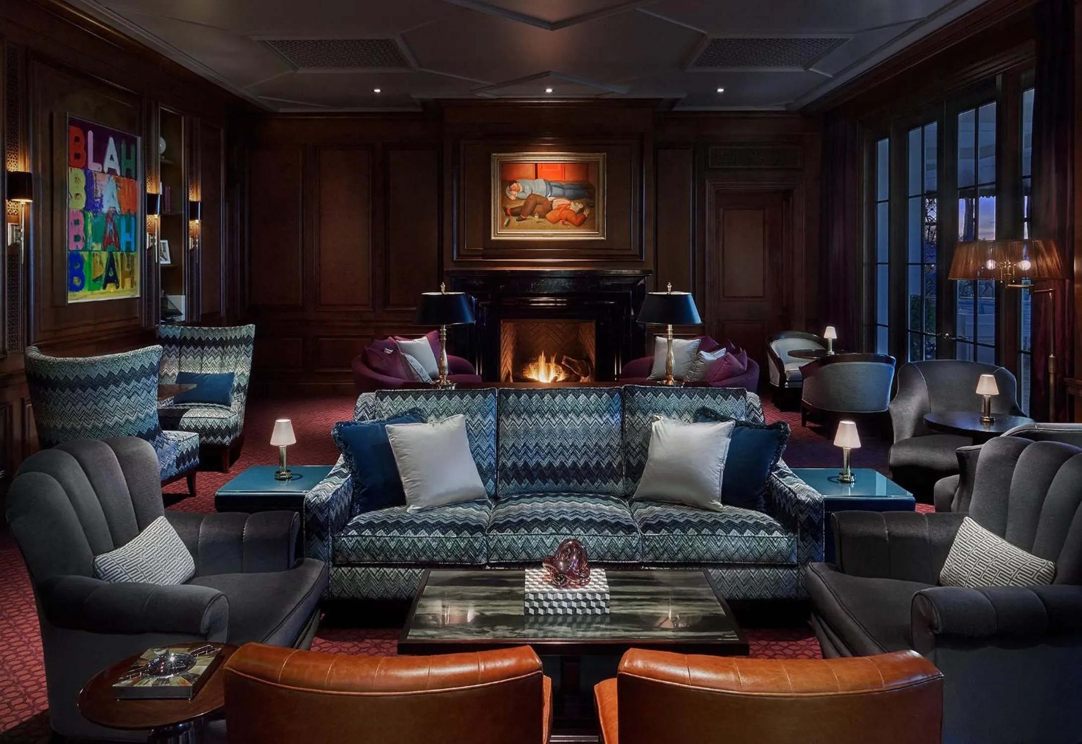 Lounge or bar in Rosewood Miramar Beach