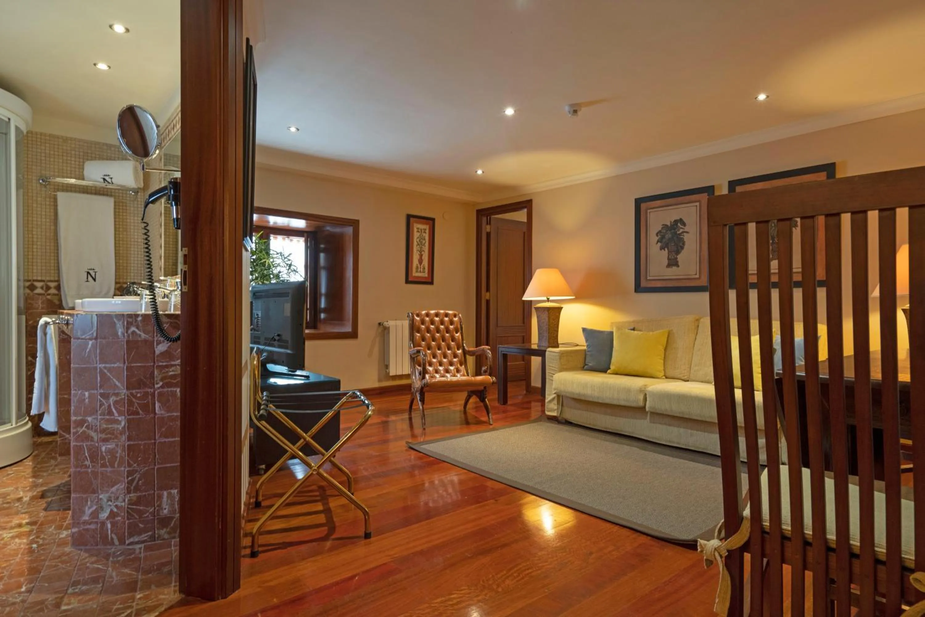 Living room, Bed in Laguna Nivaria Hotel & Spa