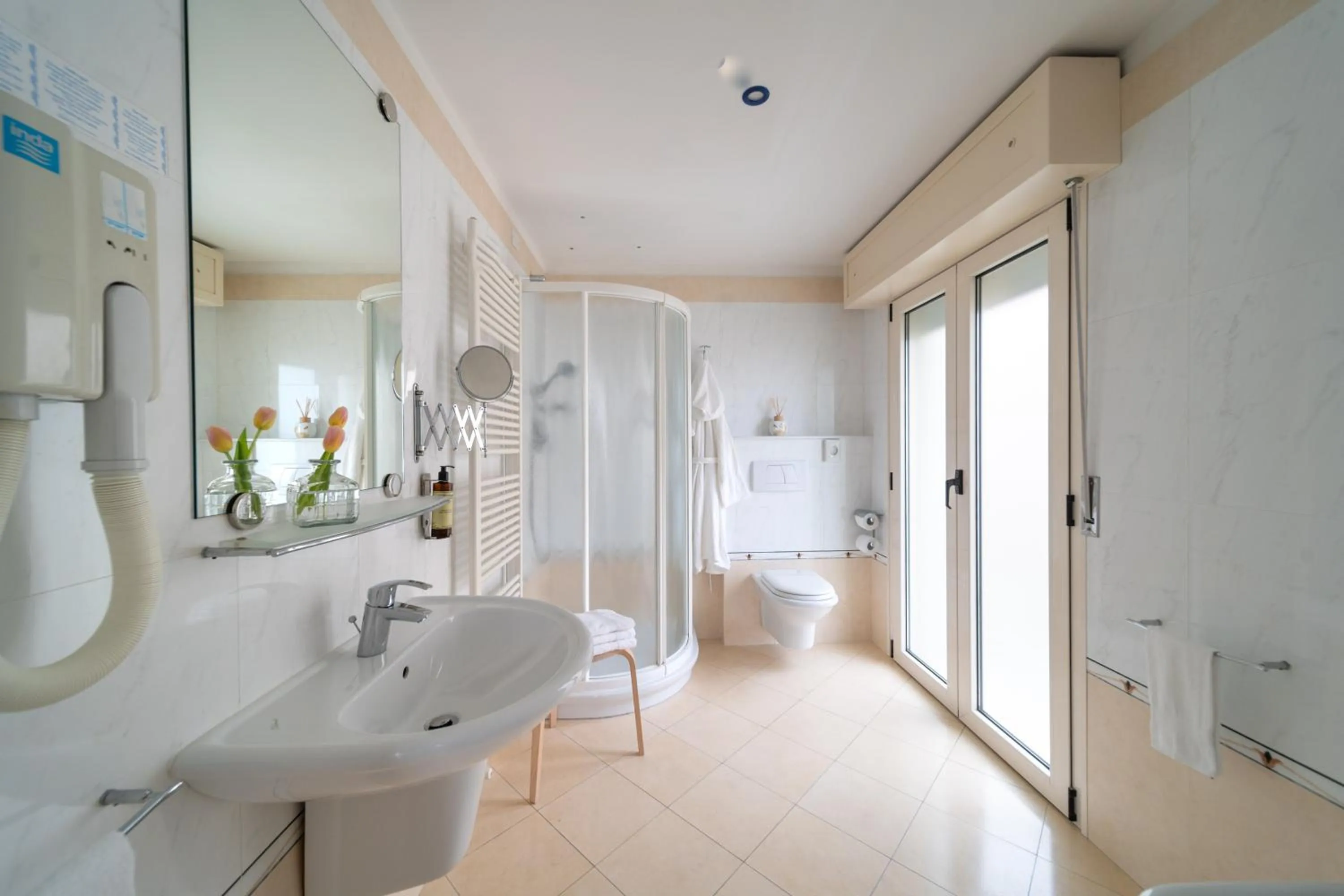 Bathroom in Hotel Ancora