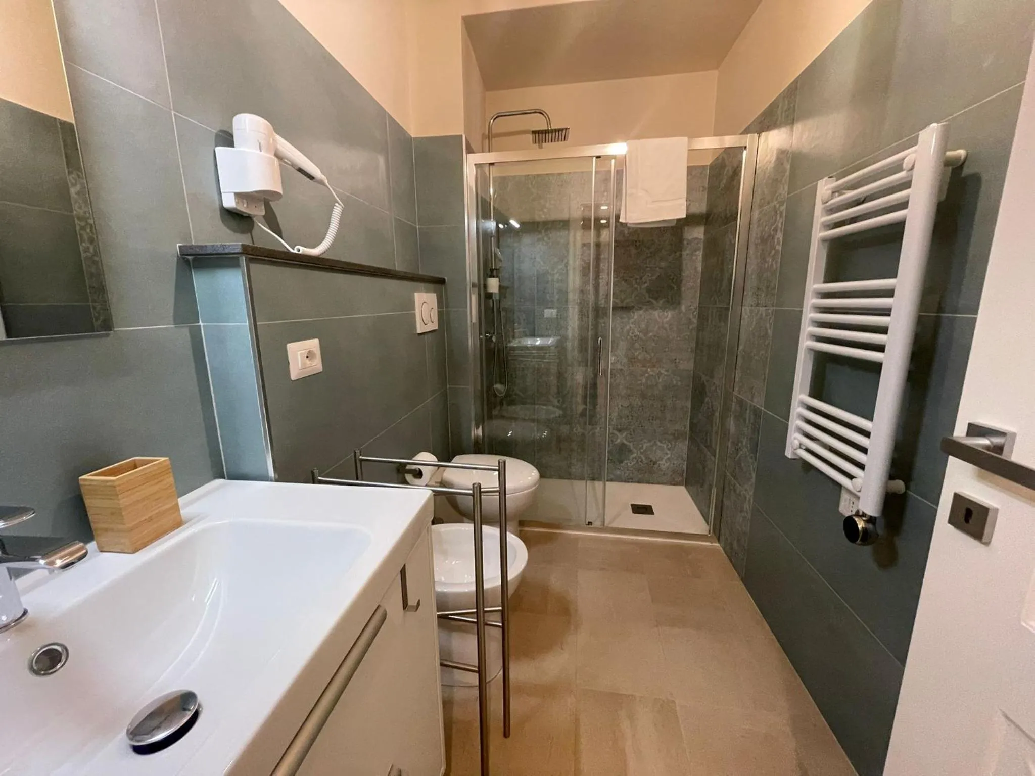 Castello D'Alcontres Guest House 3 stelle