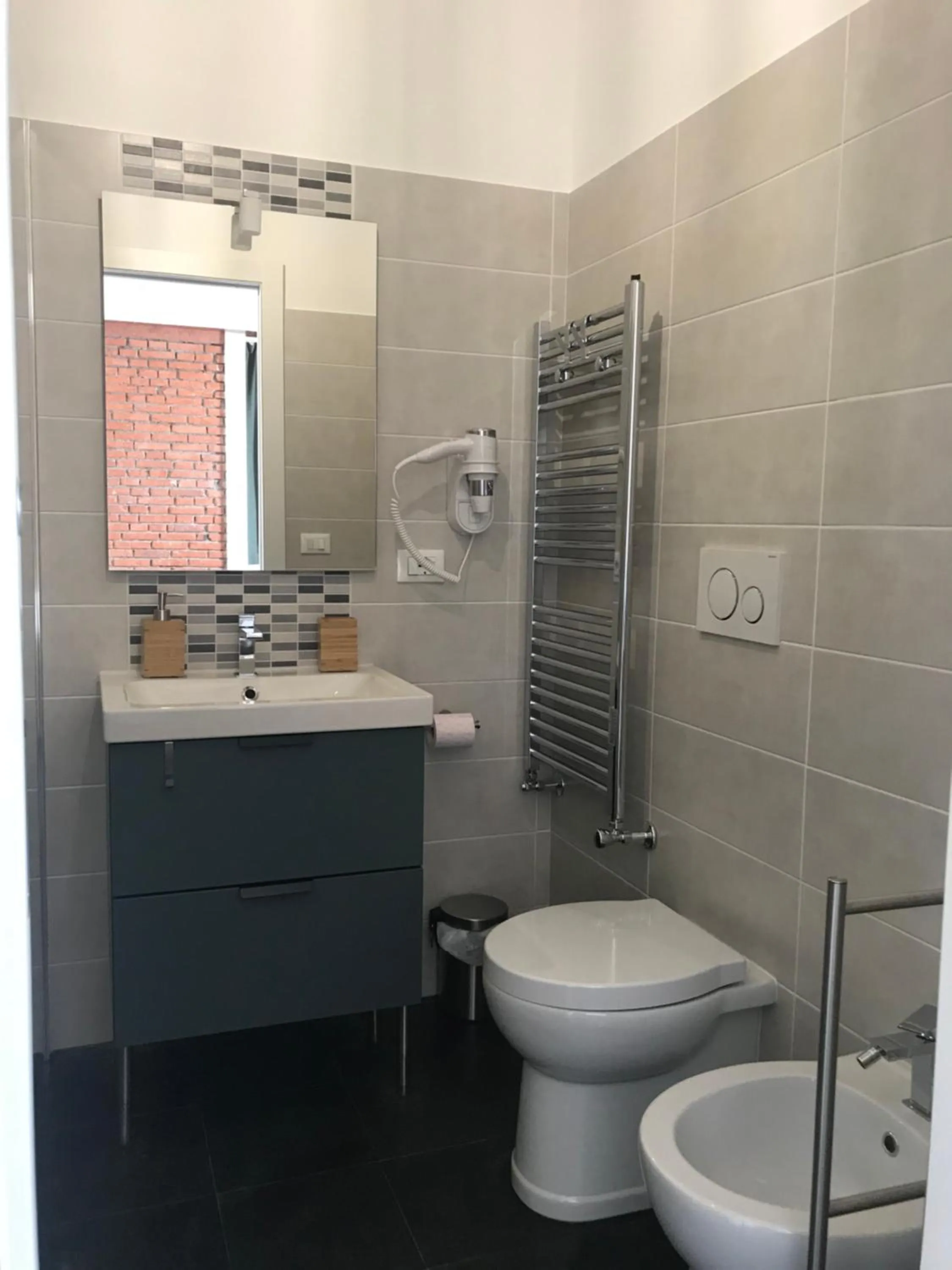 Bathroom in Castello D'Alcontres Guest House 3 stelle