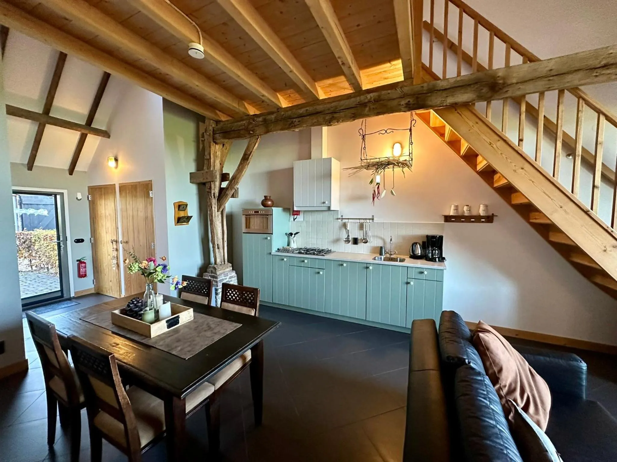 Kitchen or kitchenette in Erfgoed & Logies Den Heijkant