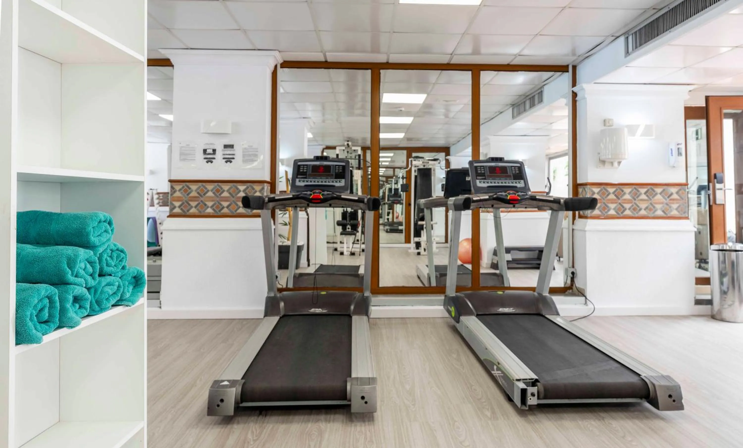 Property building in Ona Palm Beach