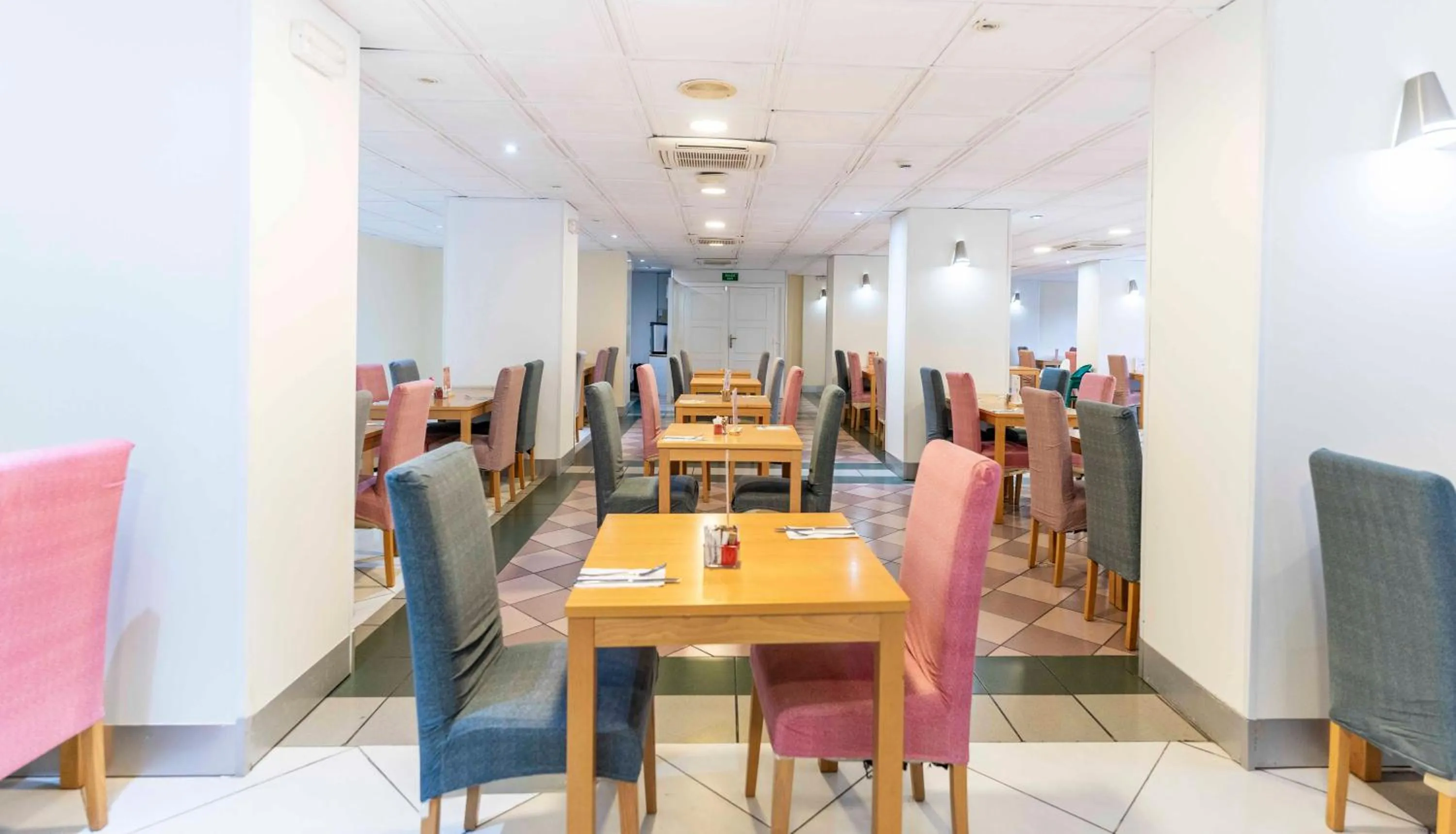 Restaurant/places to eat in Ona Palm Beach