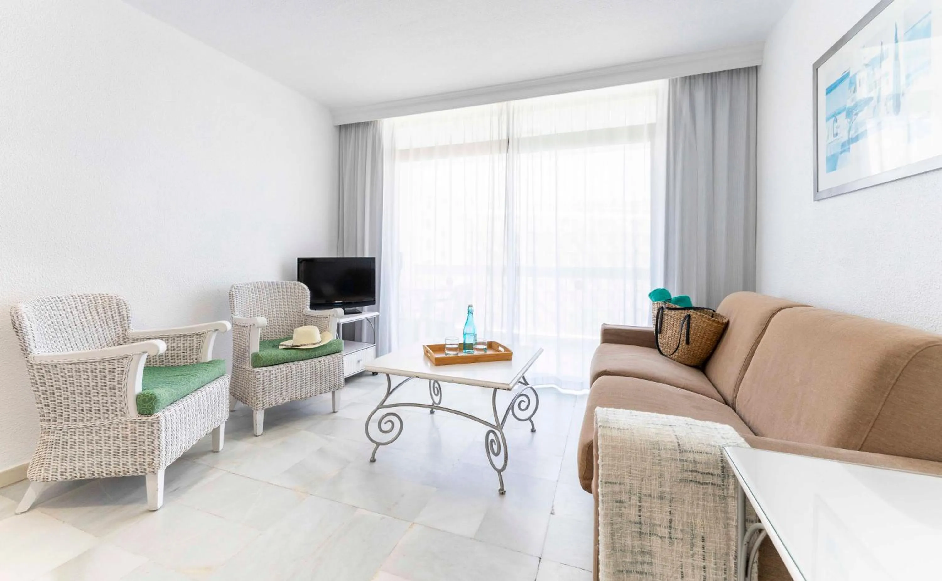 Living room in Ona Palm Beach