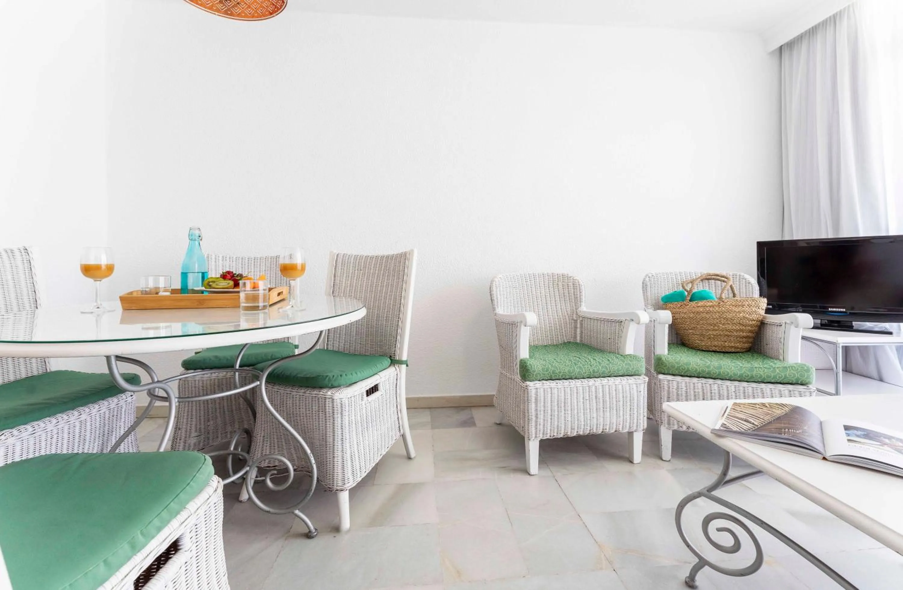 Living room in Ona Palm Beach