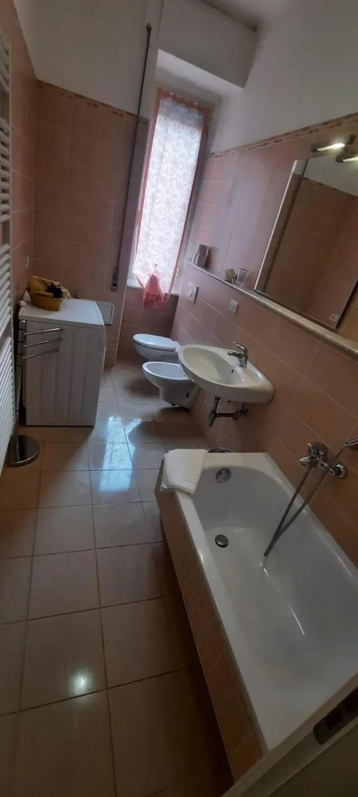 Bathroom in Hotel Dora