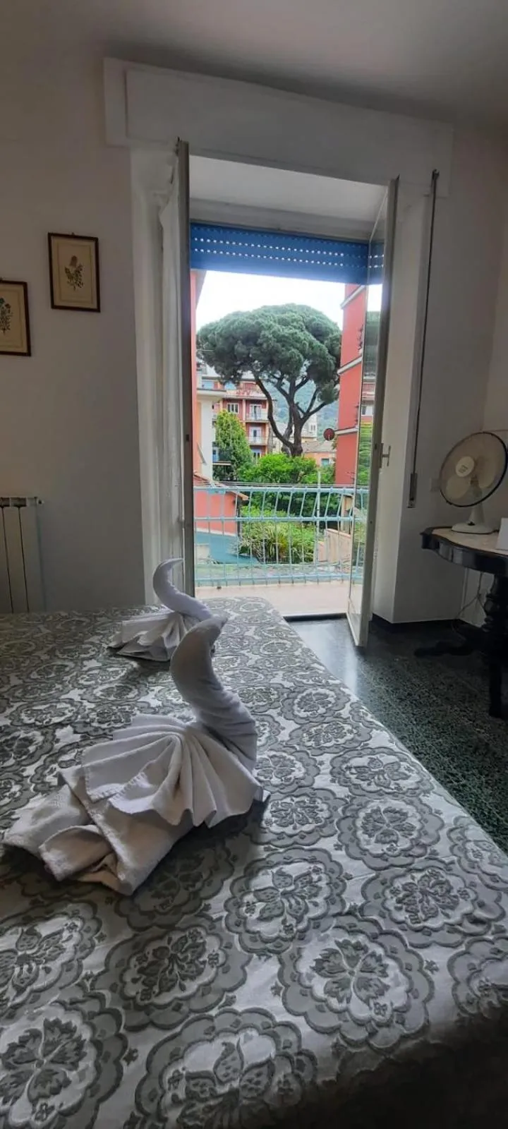 Bedroom in Hotel Dora