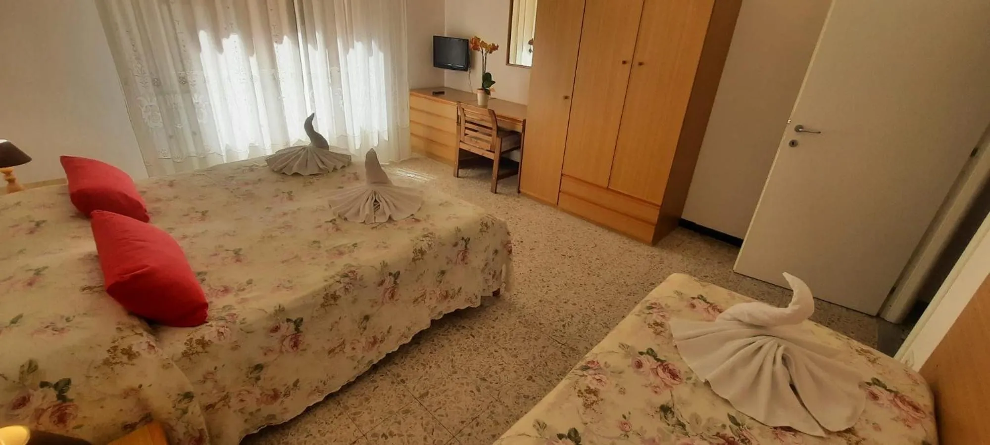 Bedroom in Hotel Dora