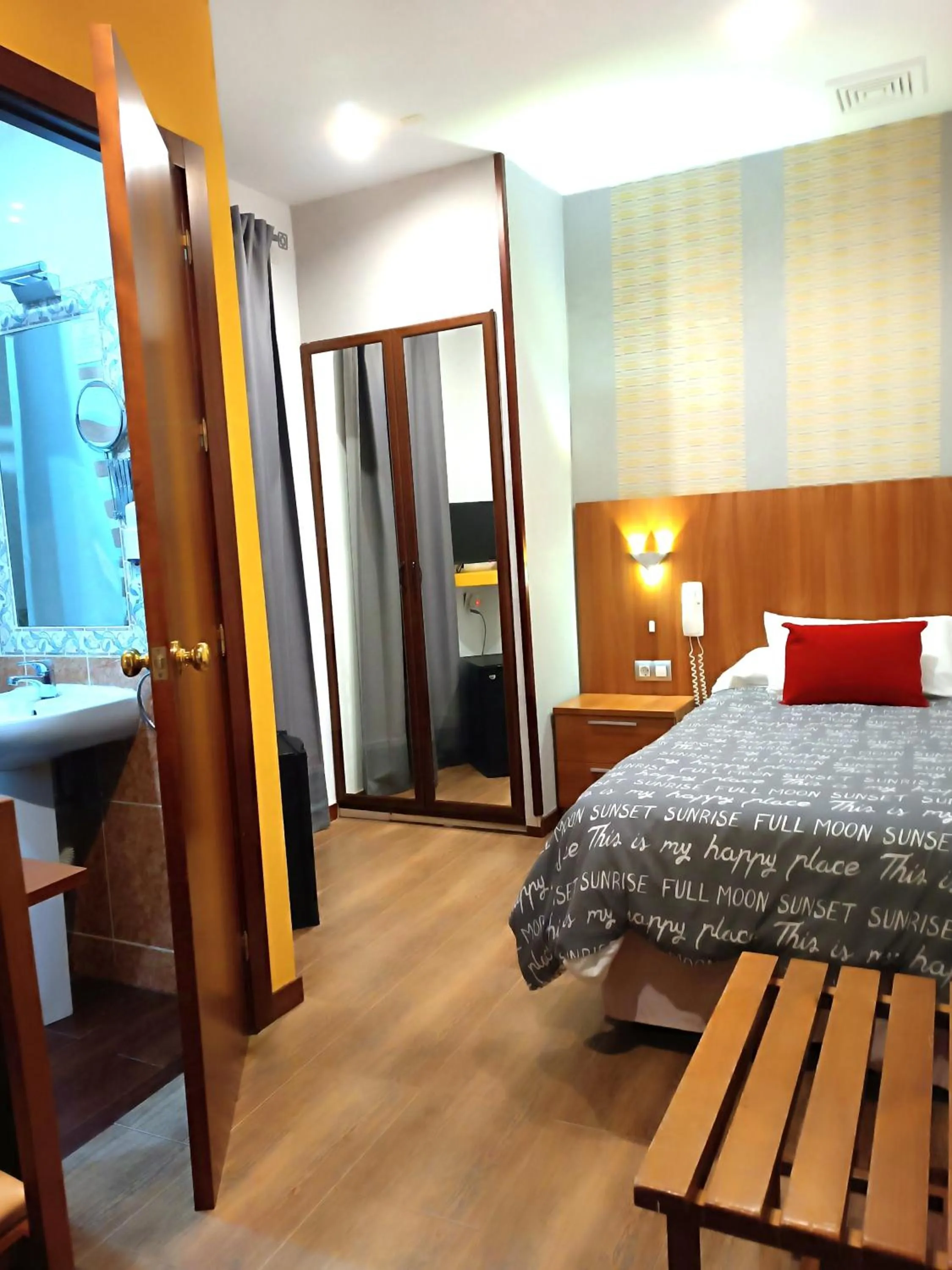 Bed in Hostal San Francisco