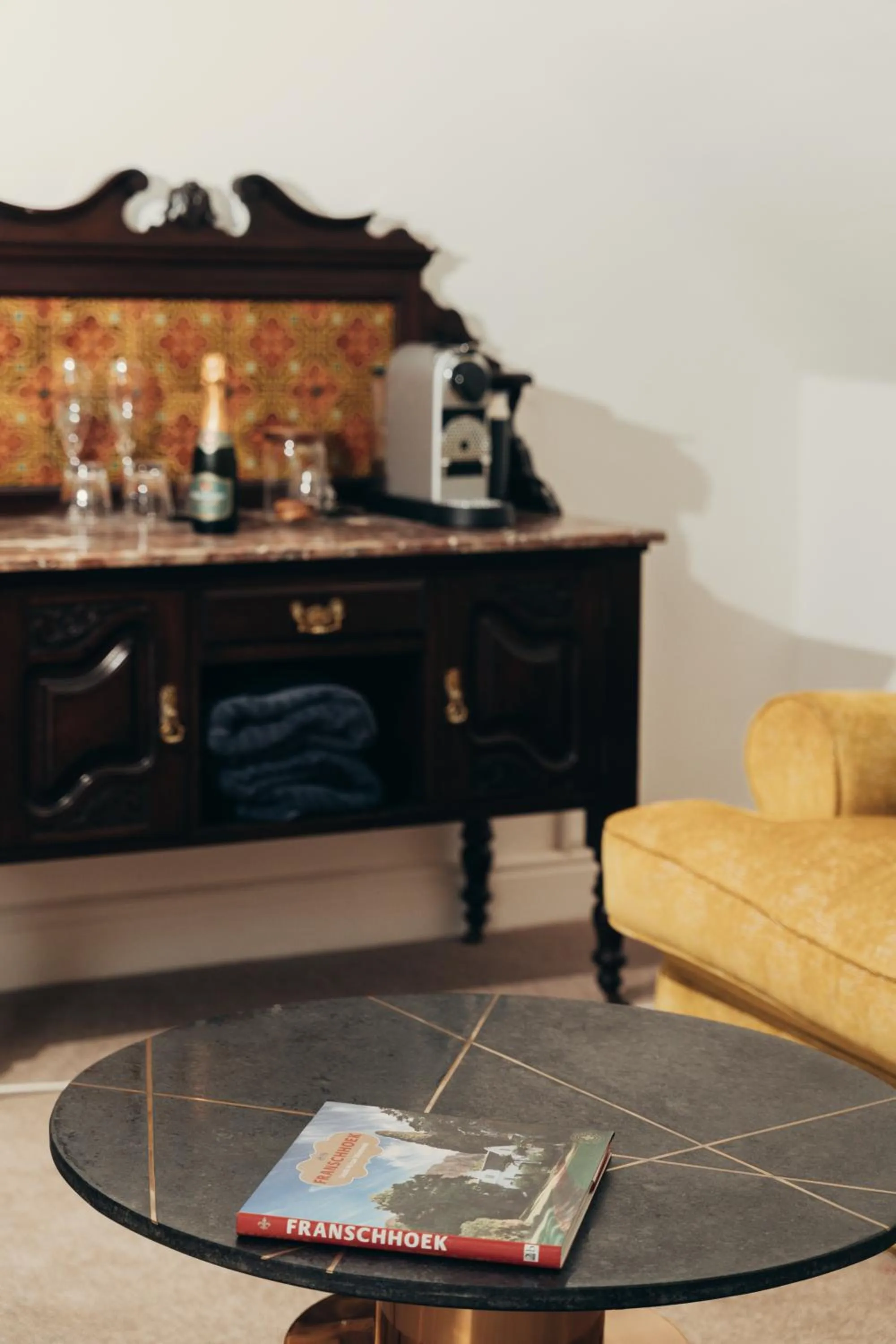 Coffee/tea facilities in Les Chambres Guest House