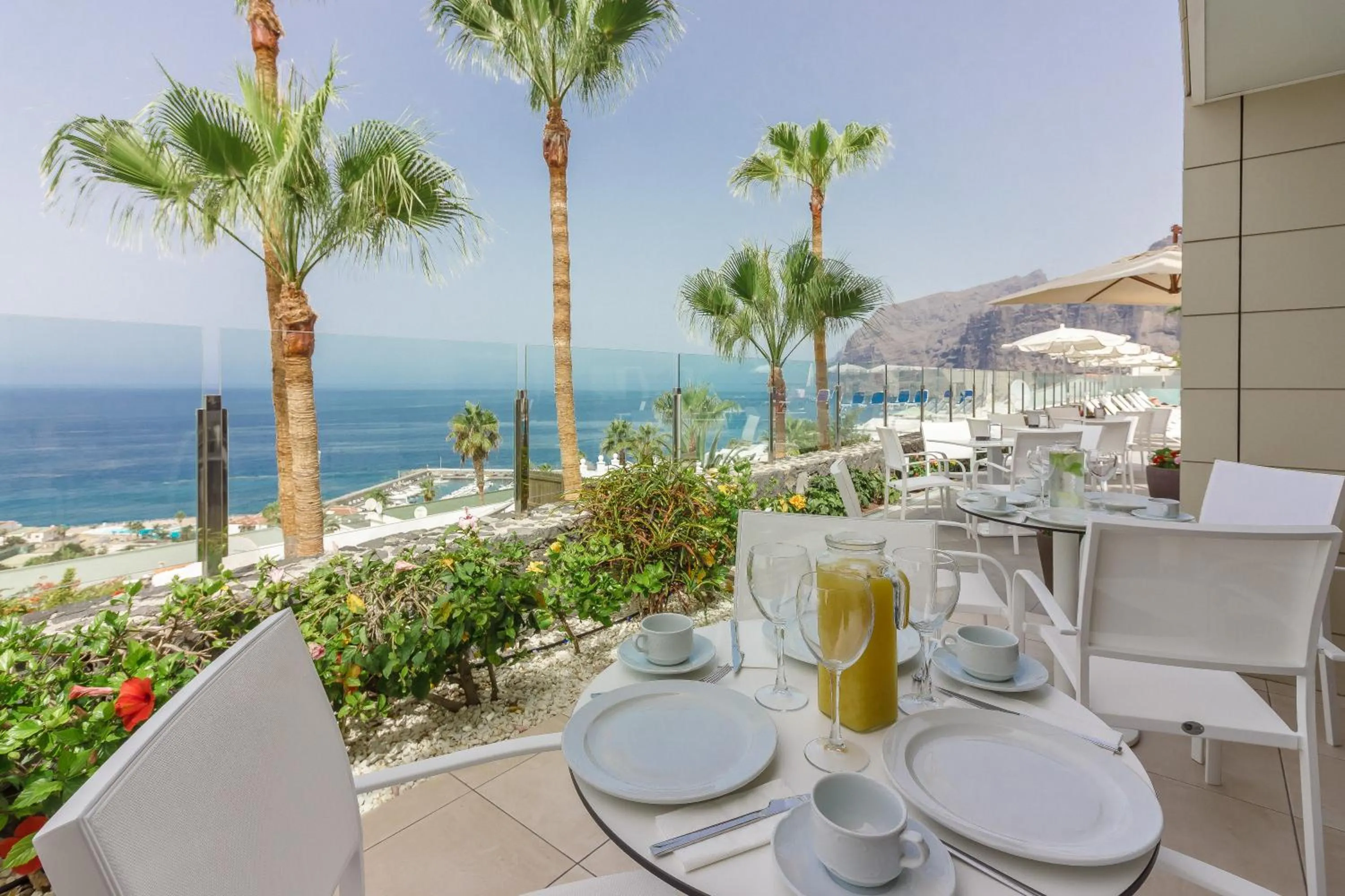 Restaurant/places to eat in Klayman Diamond Aparthotel