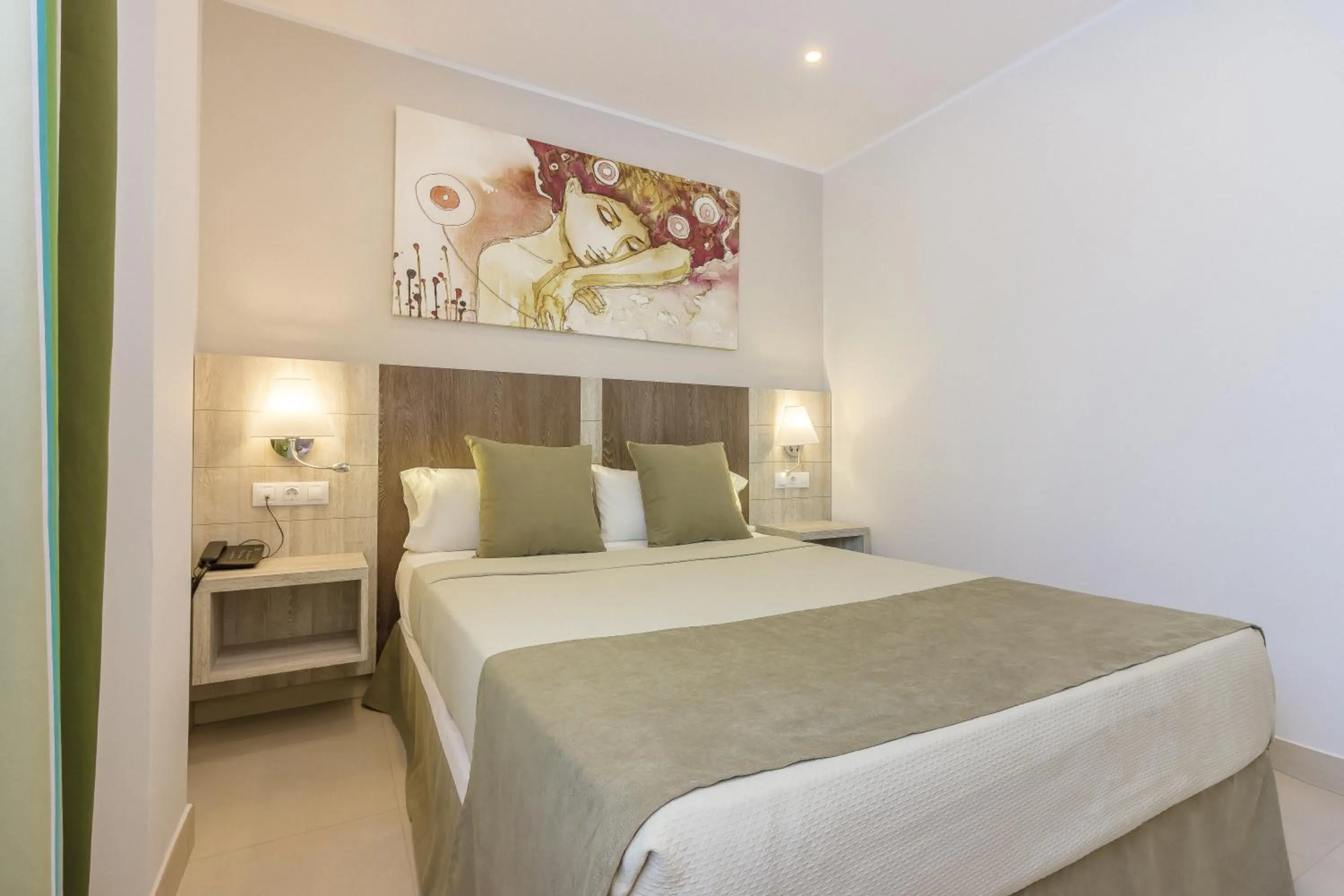 Bedroom, Bed in Klayman Diamond Aparthotel