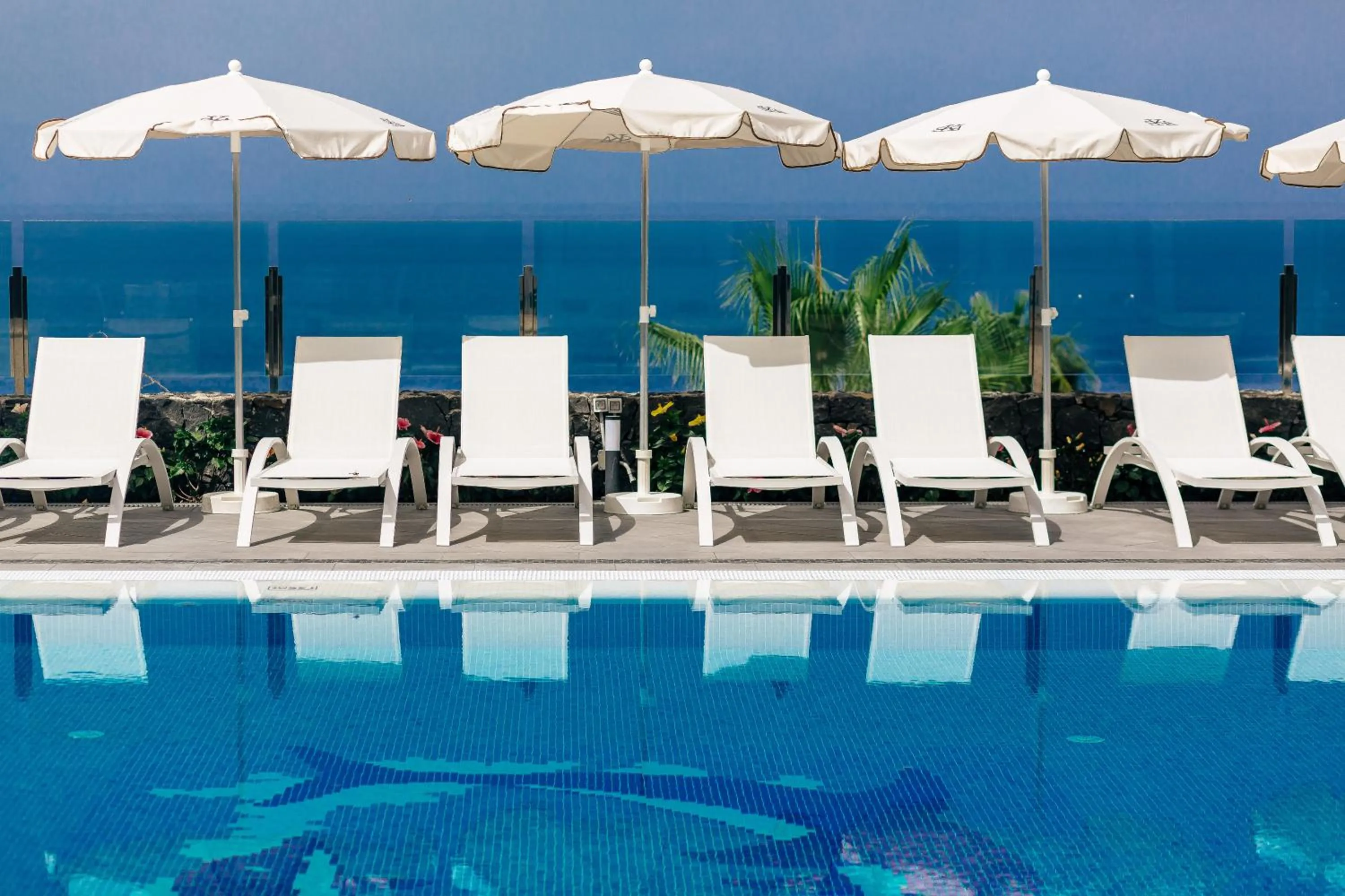 Swimming pool in Klayman Diamond Aparthotel