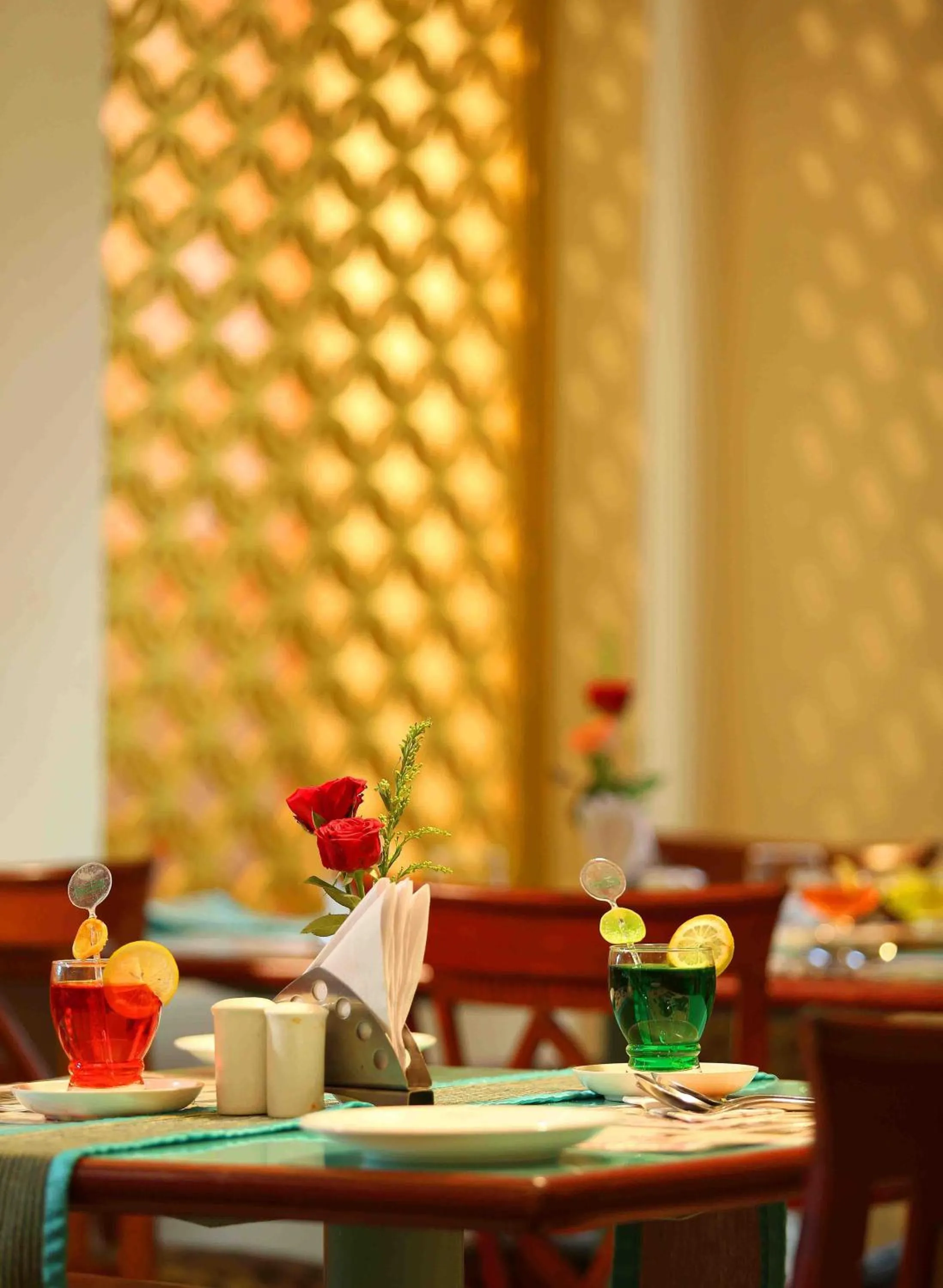 Restaurant/places to eat in Royal Court