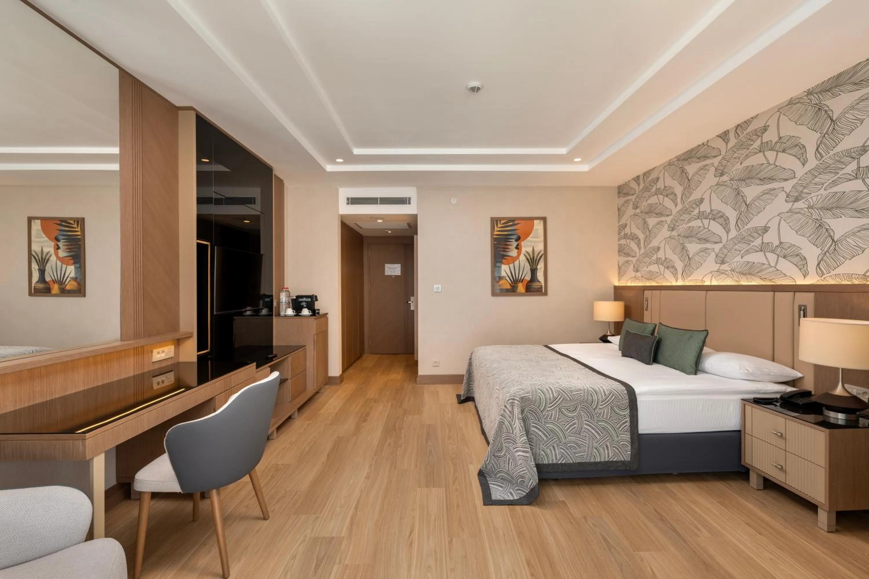 Photo of the whole room, Bed in Miracle Resort Hotel