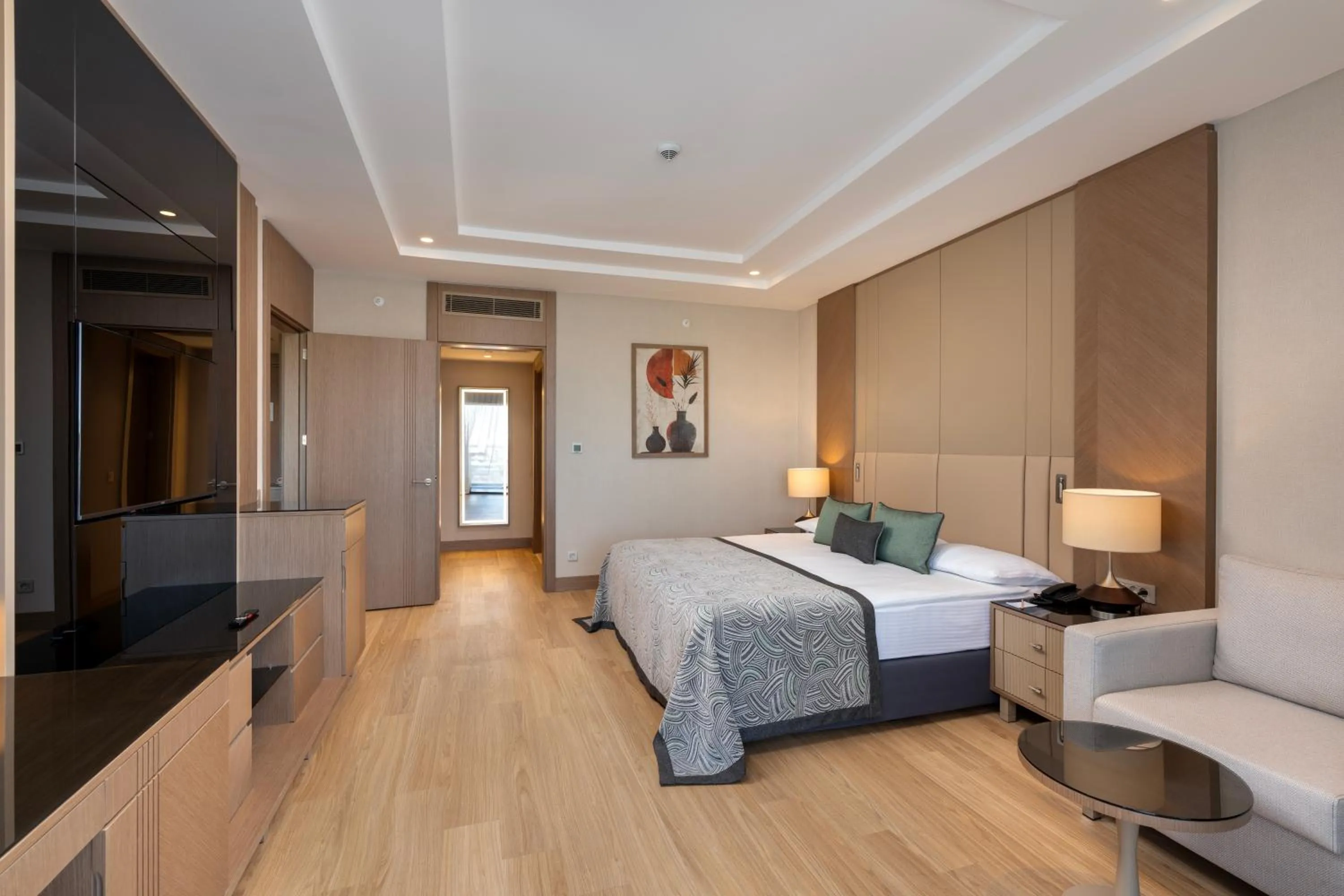 Bed in Miracle Resort Hotel