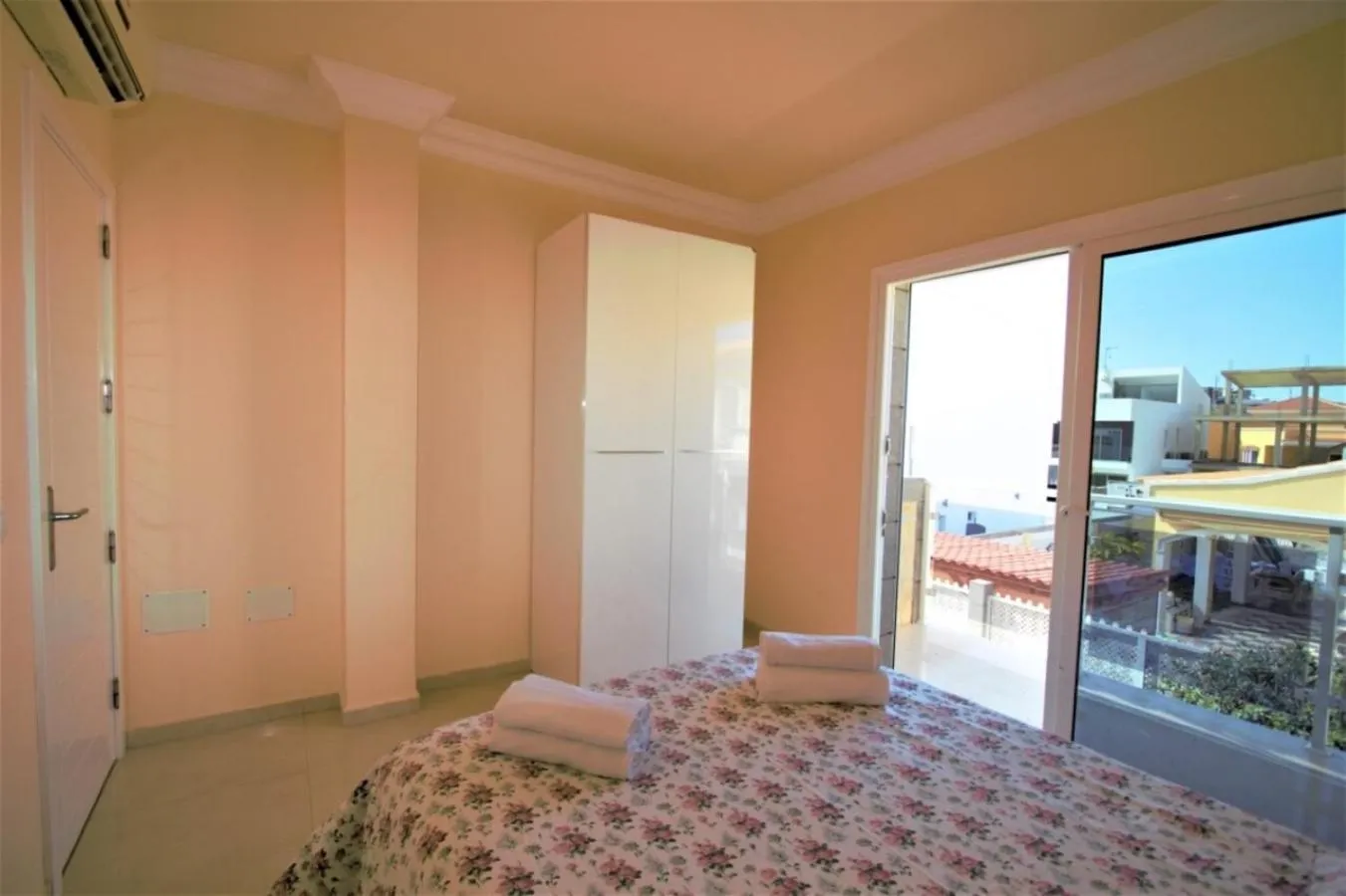 Balcony/Terrace, Bed in Villa Lovisi