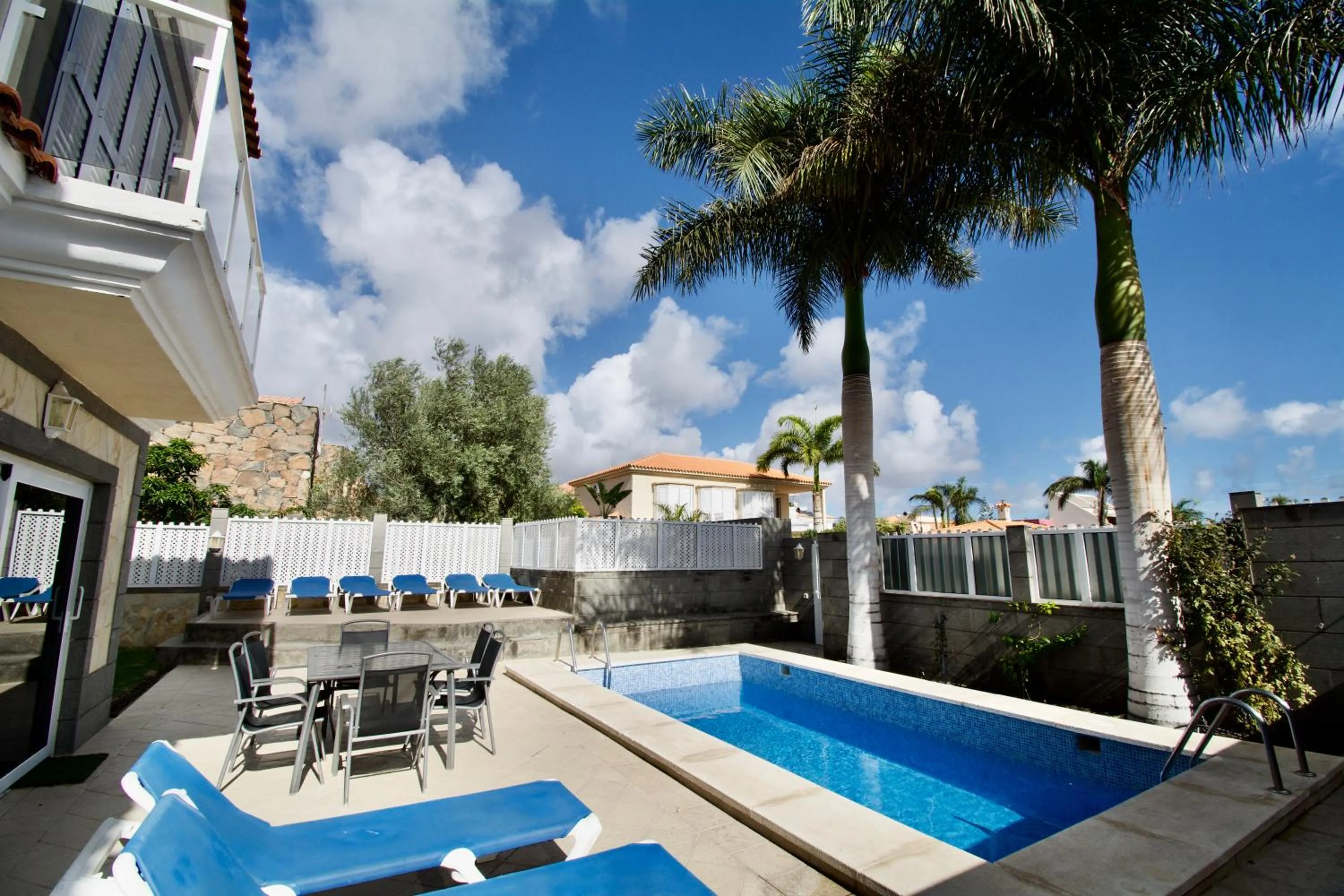 Property building in Villa Lovisi