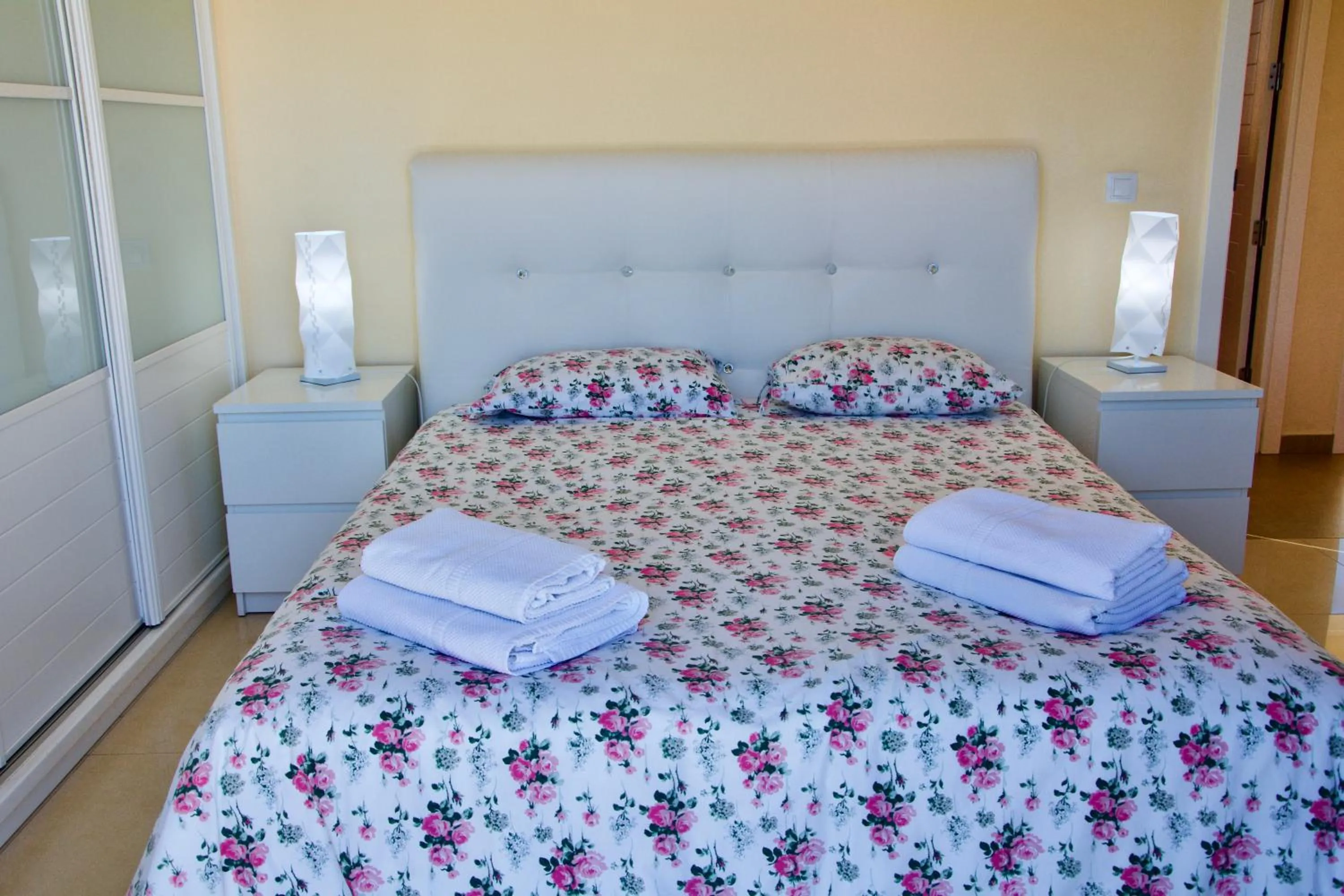 Bedroom, Bed in Villa Lovisi