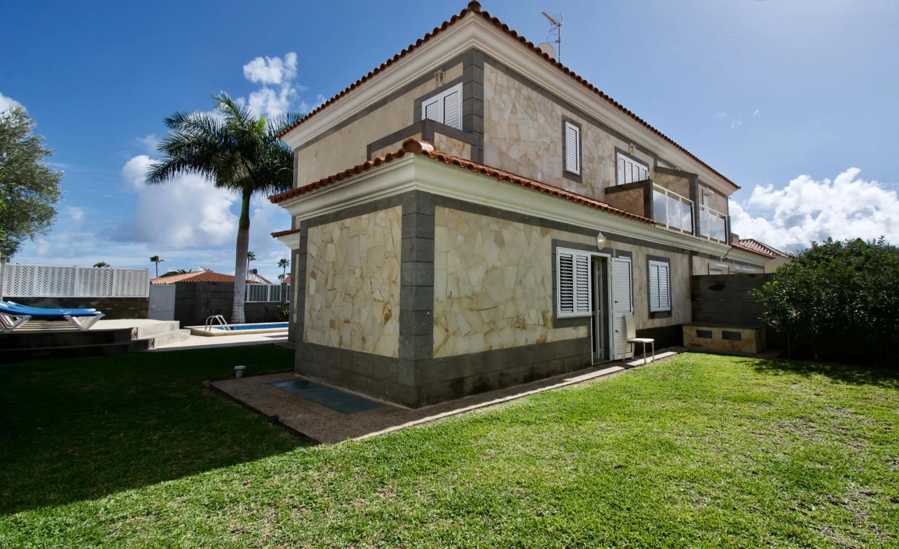Property building in Villa Lovisi