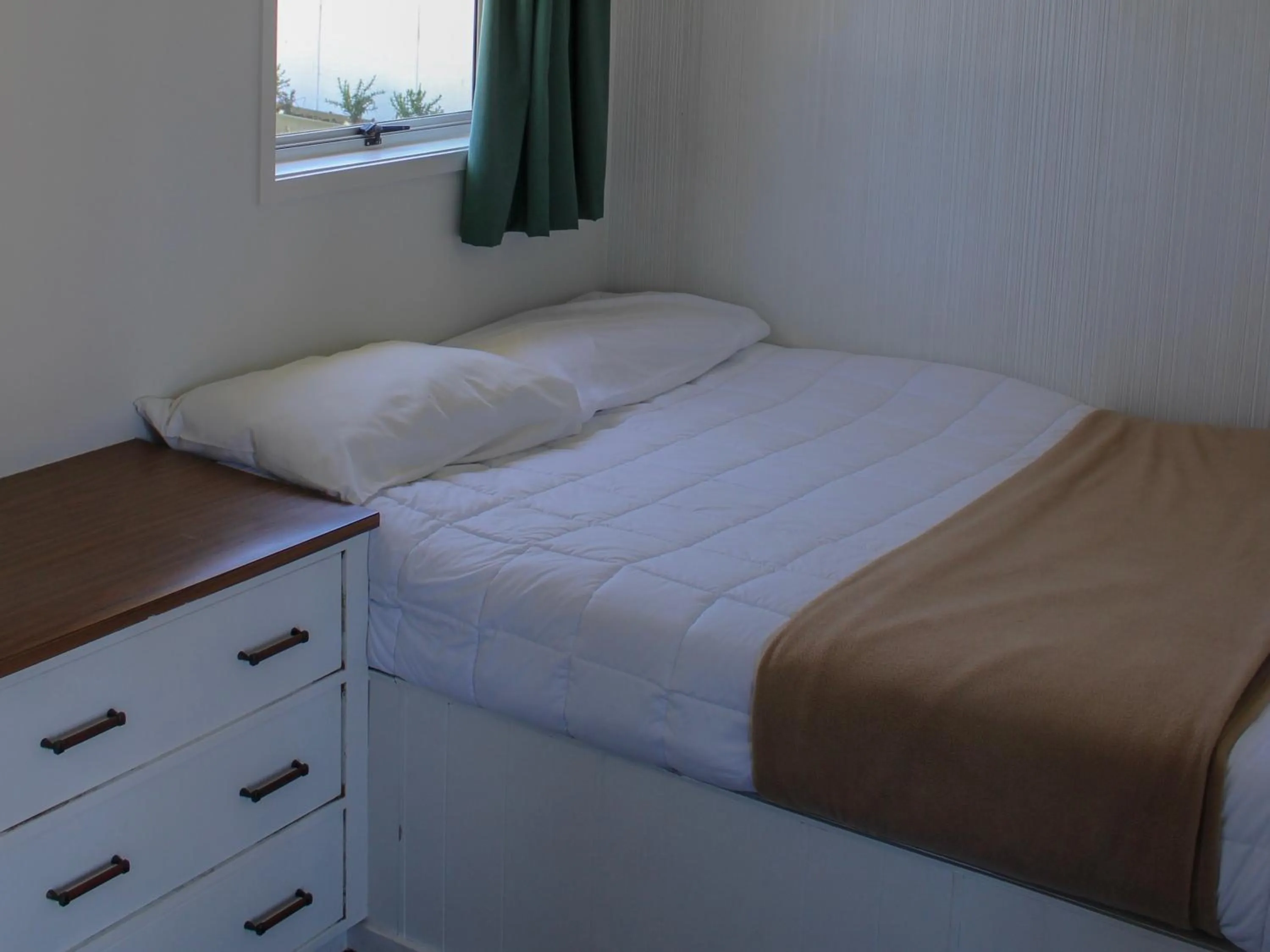 Bed in Holdens Bay Holiday Park