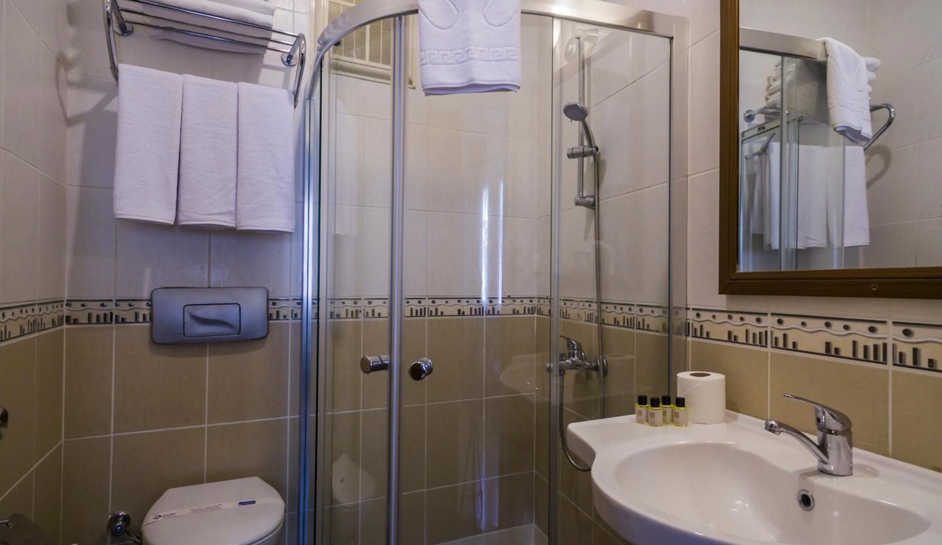 Bathroom in Karbel Hotel