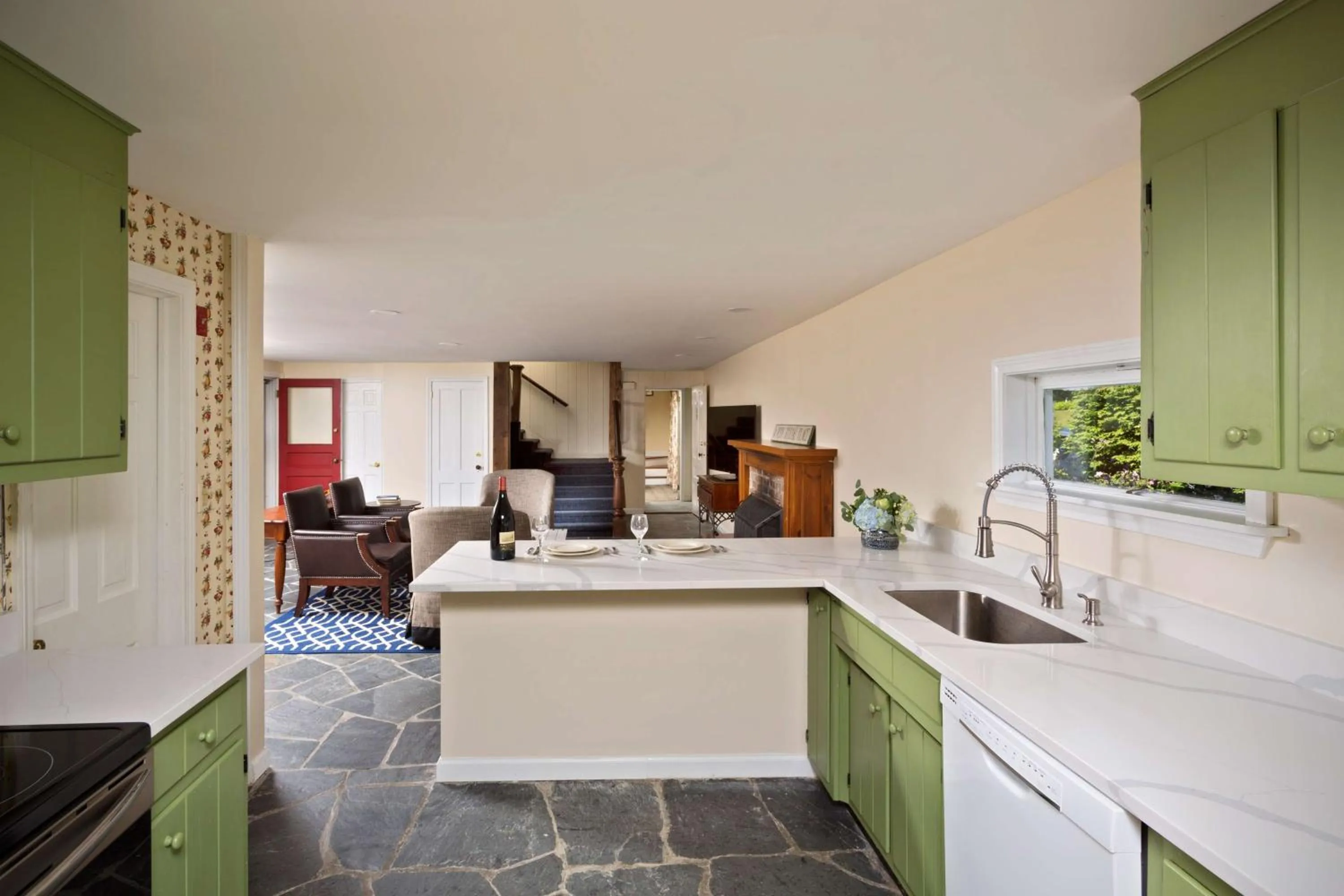 Kitchen or kitchenette in The Equinox Golf Resort & Spa
