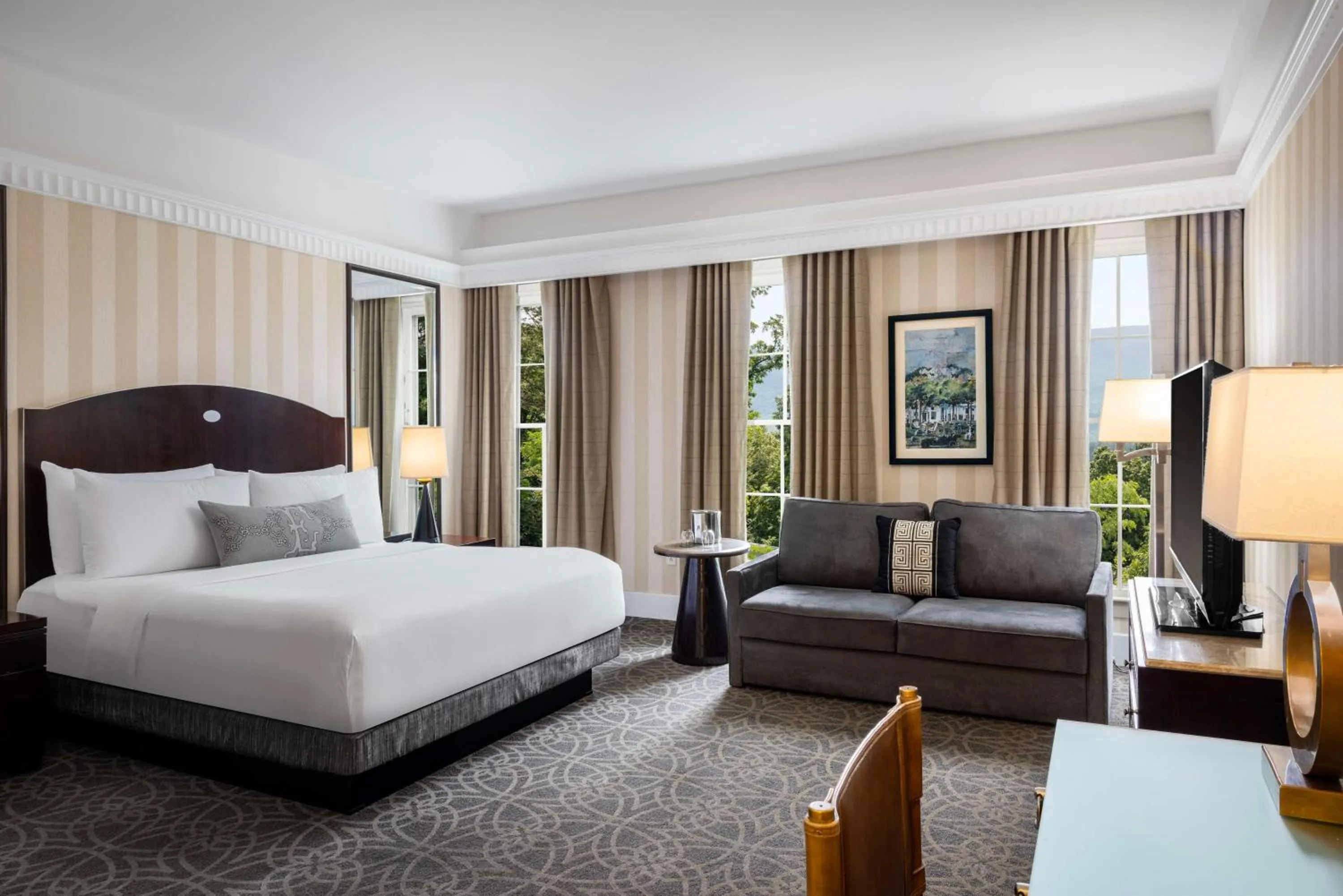 Bedroom, Bed in The Equinox Golf Resort & Spa