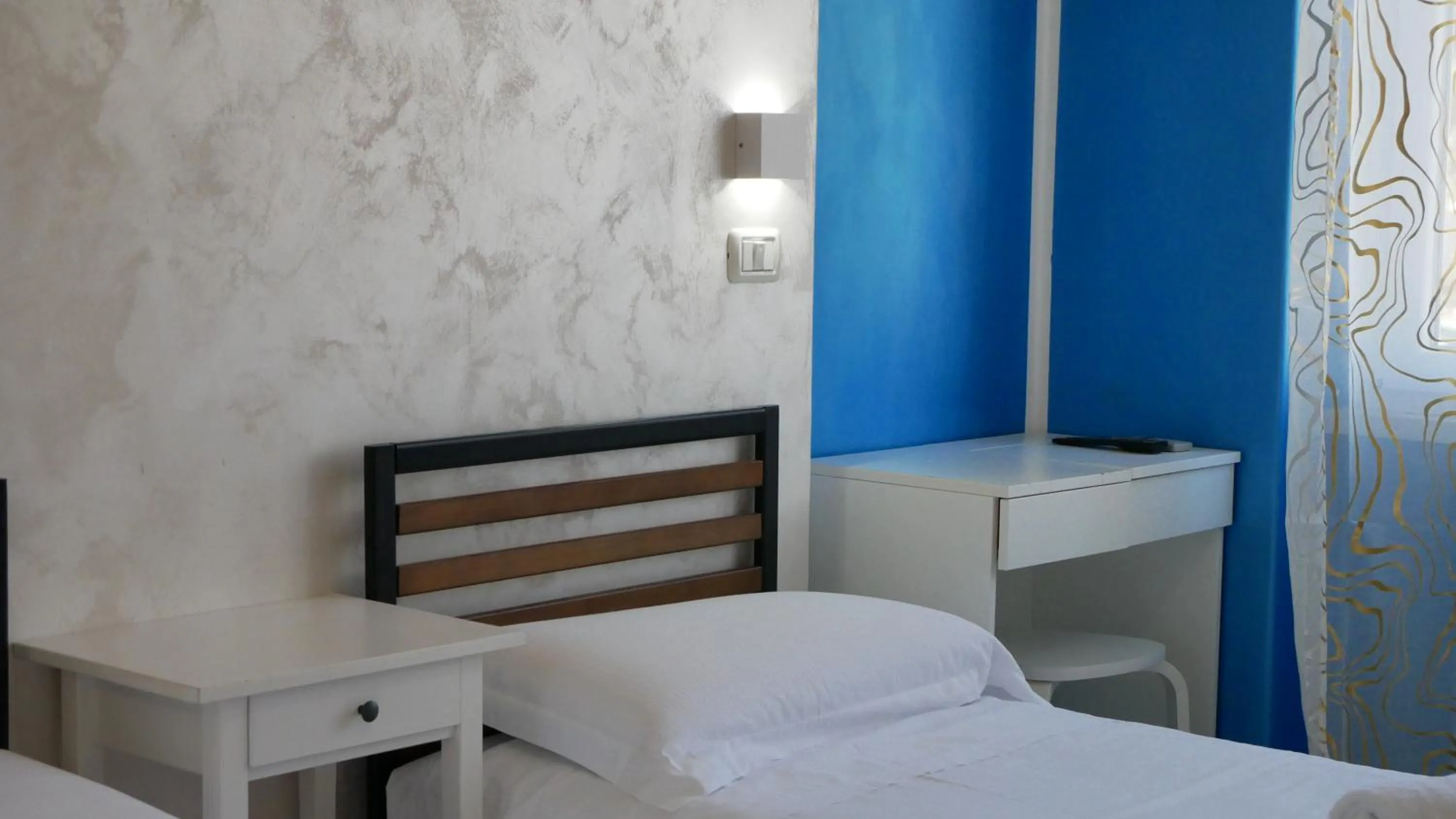 Bed in Borghetto Hotel