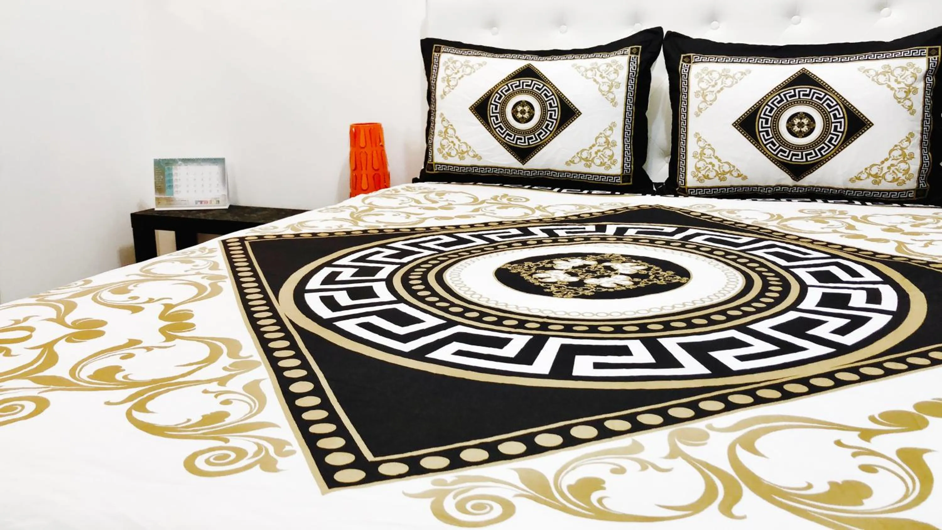 Bed in Stylish Tel Aviv