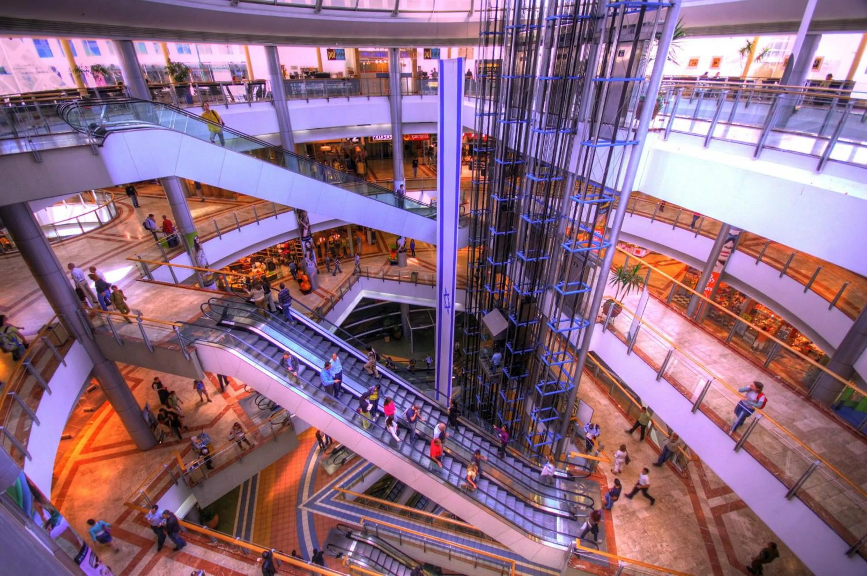 Property building in Stylish Tel Aviv