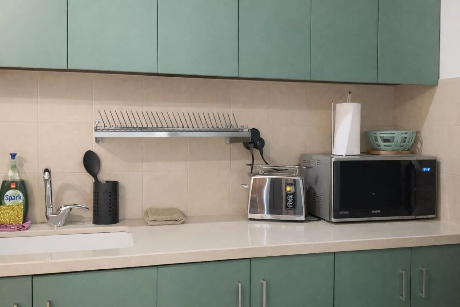 Kitchen or kitchenette in Stylish Tel Aviv