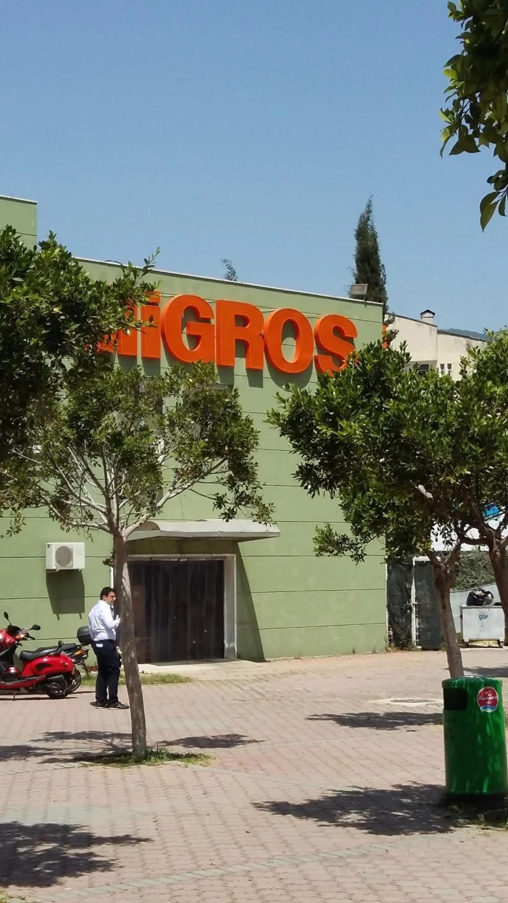 On-site shops in Musti Apart Hotel