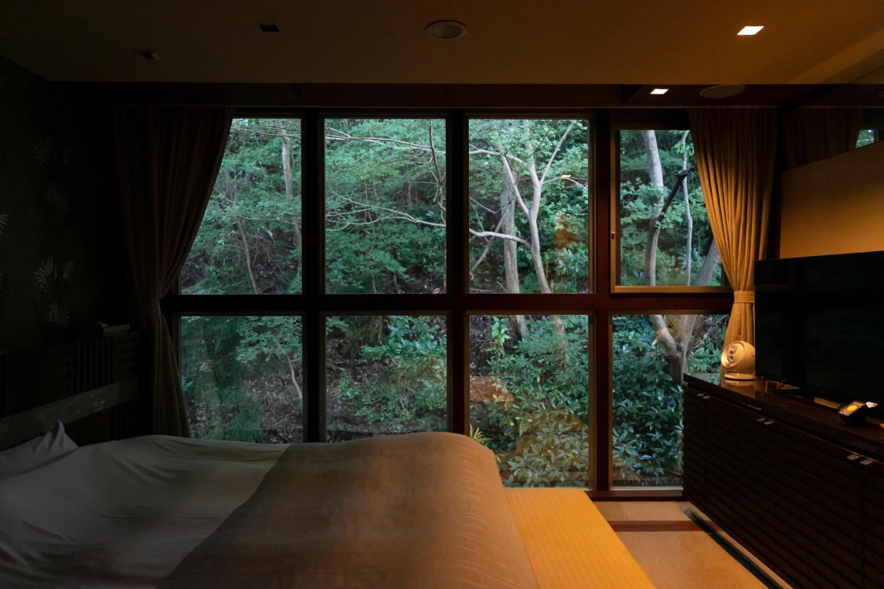 Bed in Hotel Gendairakuen Isehara