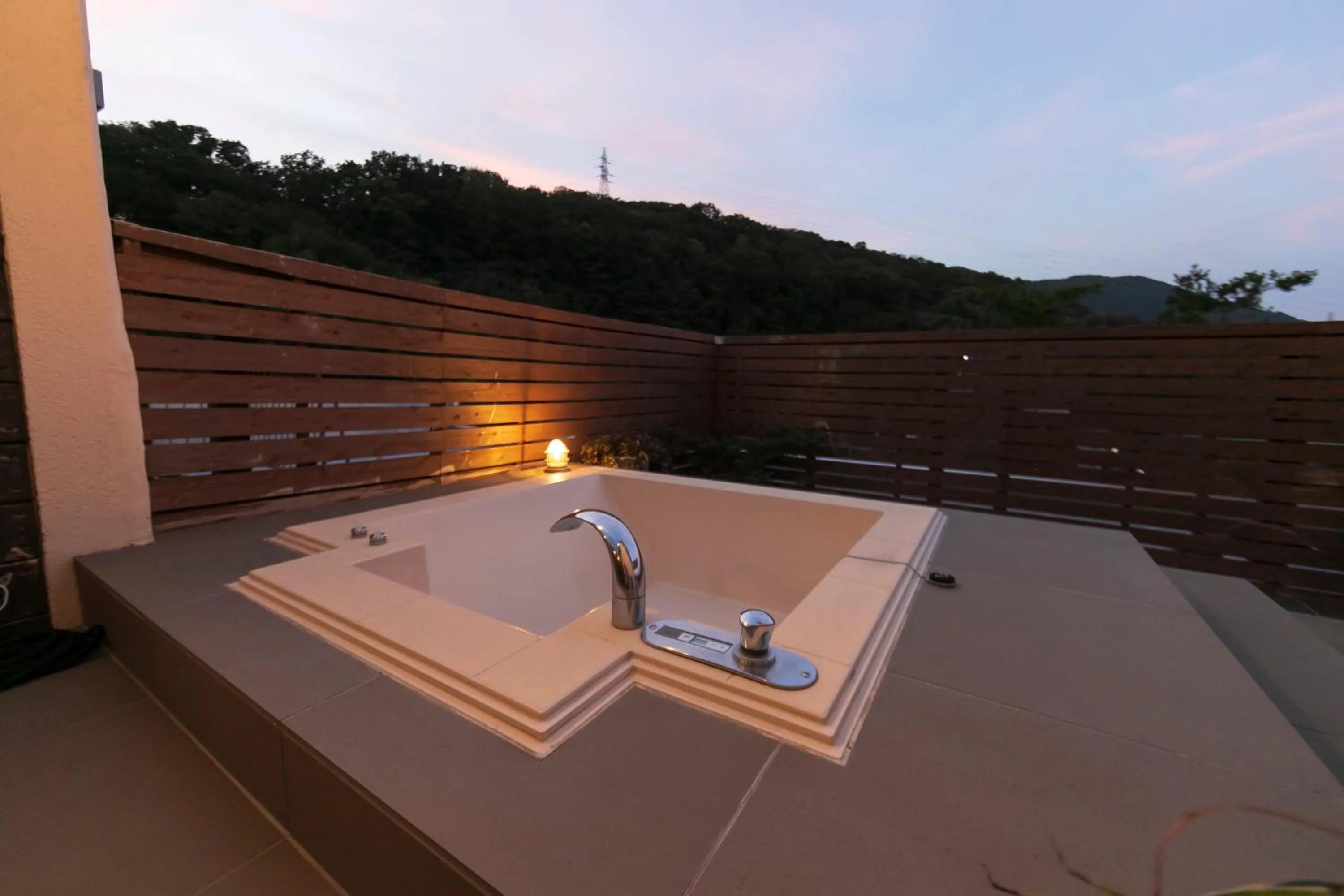 Day in Hotel Gendairakuen Isehara