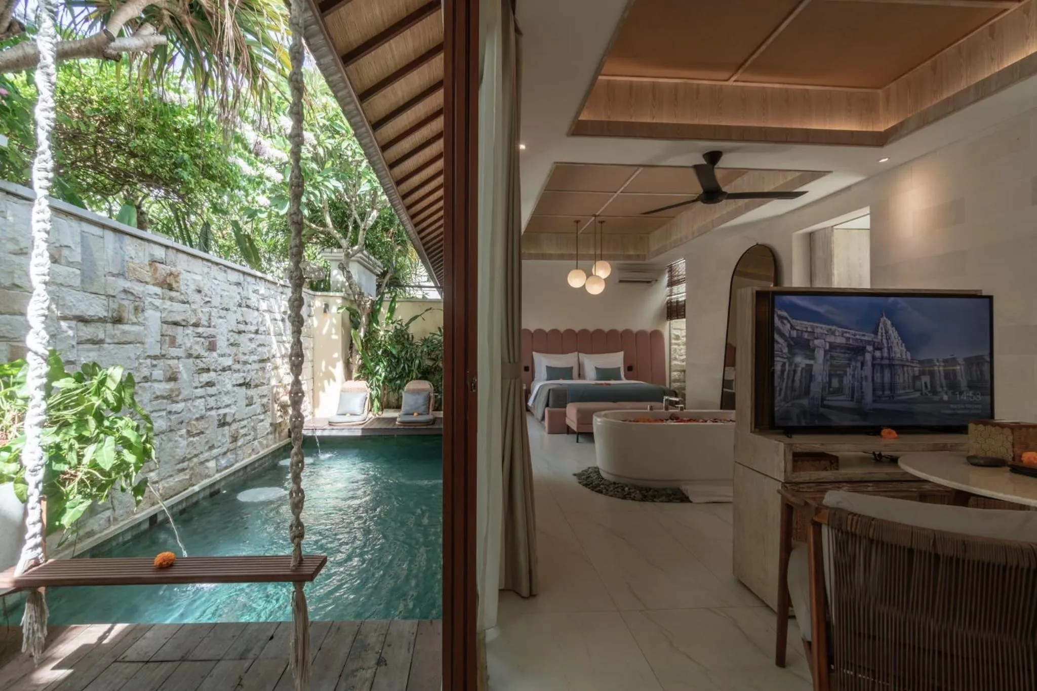 Swimming pool in La Vie Villa Seminyak by Ini Vie Hospitality